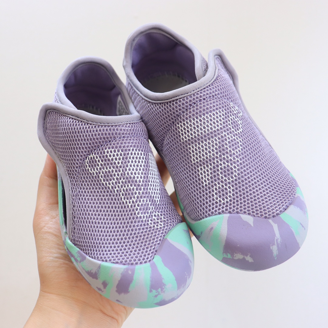 图片[2]-AD3.0包头网面凉鞋‼️ AD儿童包头凉鞋 新款，每年的爆款！实在太经典好穿！采用柔韧透气网面，搭配耐磨橡胶鞋底，新升级的质量，比往年更上一个档次✅ 泡棉缓震鞋垫更加轻盈舒适，脚感柔软！与脚底贴合度很好，不会打滑！-选品中心