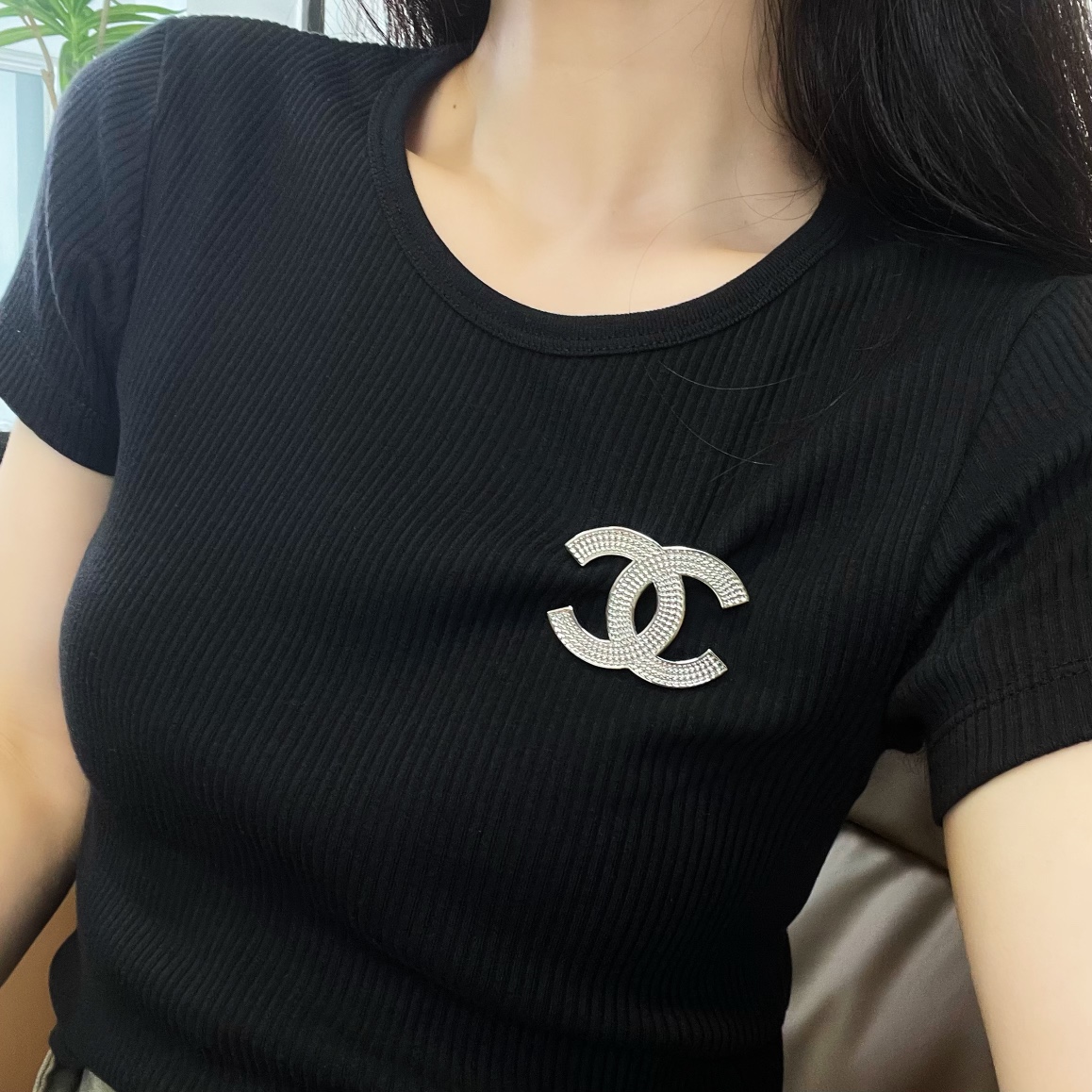 新款☑️CHANEL香奈儿双c胸针