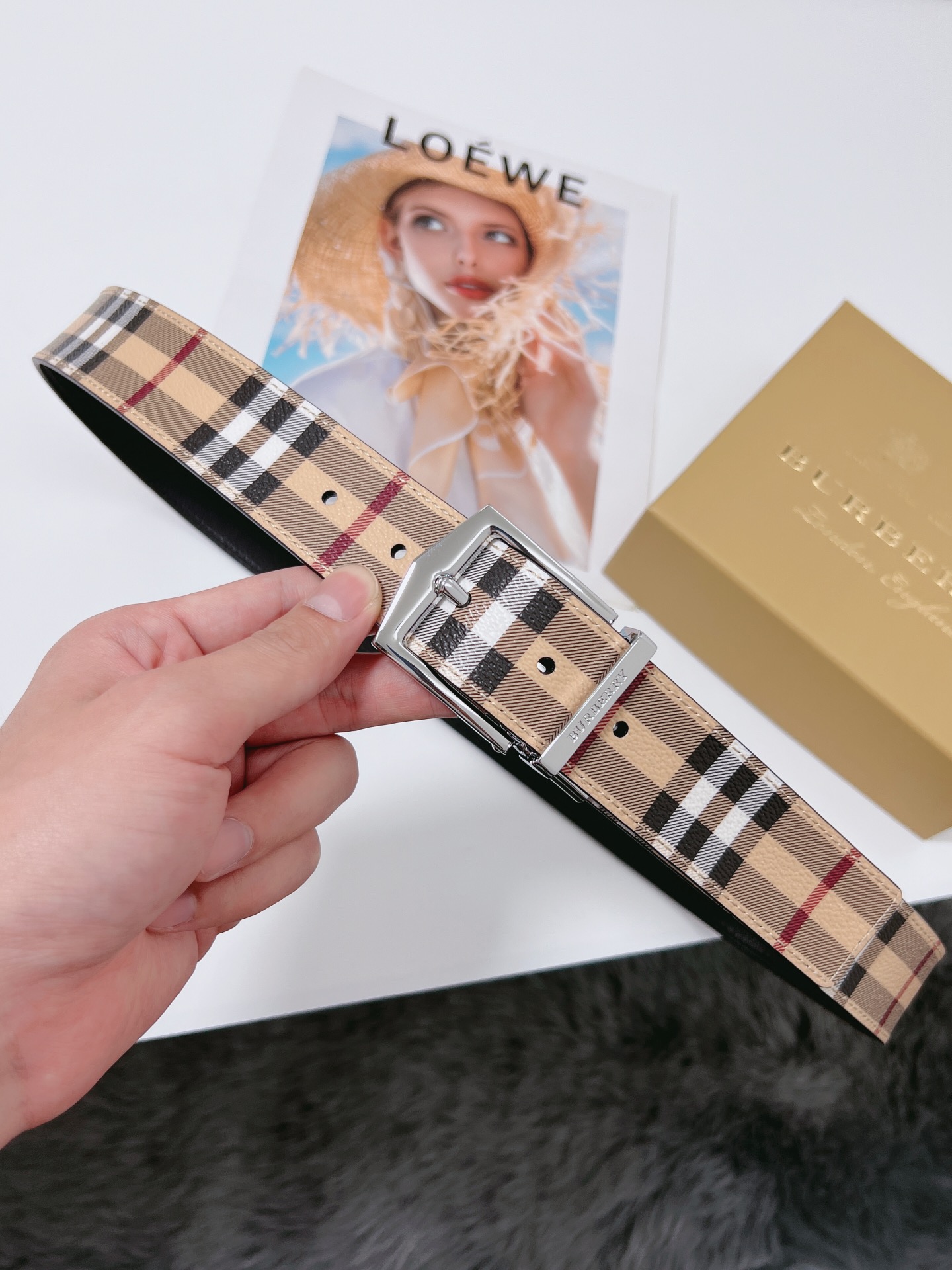 H5  Burberry 巴宝莉 皮带