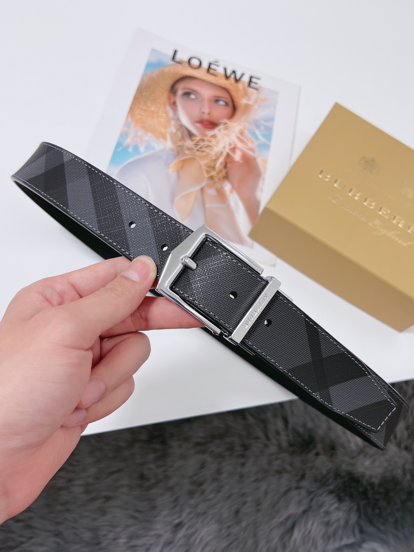 H5  Burberry 巴宝莉 皮带