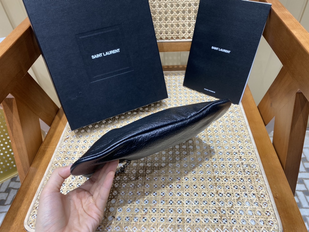 Saint laurent Ysl 专柜新款云朵型腋下链条包 681632黑色银扣