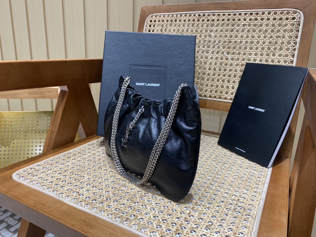 Saint laurent Ysl 专柜新款云朵型腋下链条包 681632黑色银扣