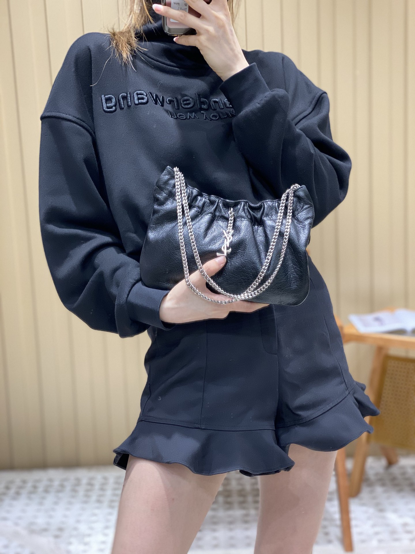 Saint laurent Ysl 专柜新款云朵型腋下链条包 681632黑色银扣