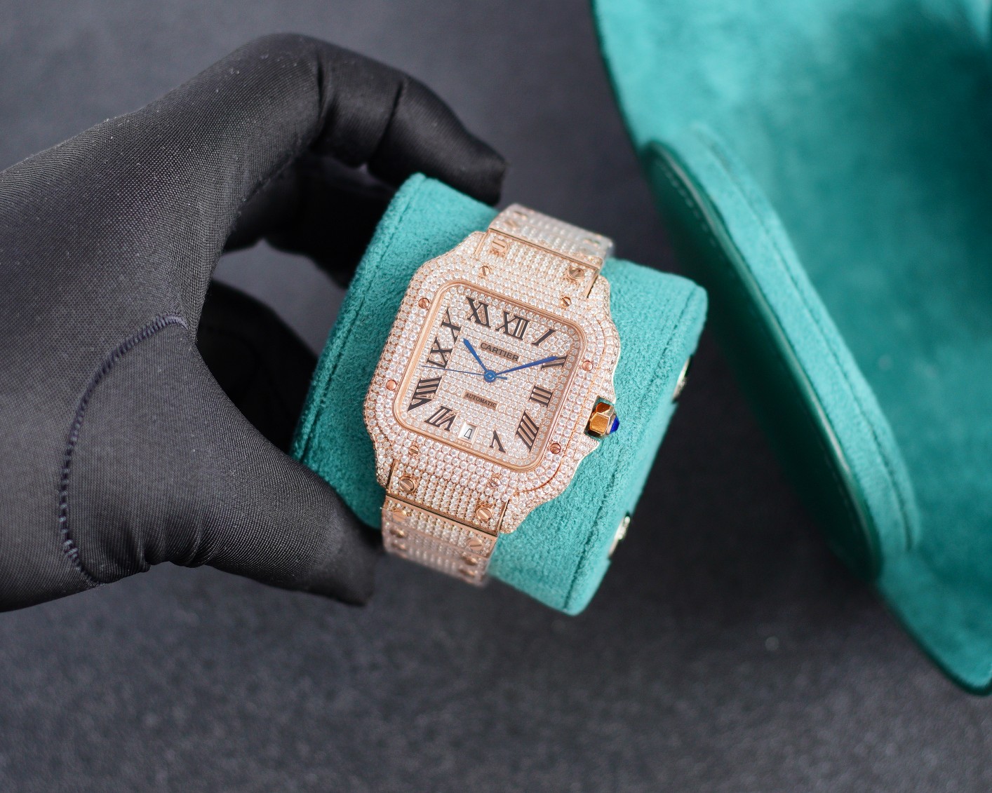 Cartier 卡地亚山度士 满天星震撼来袭 整表研发到成品历时2年 采用最先进的镶嵌工艺