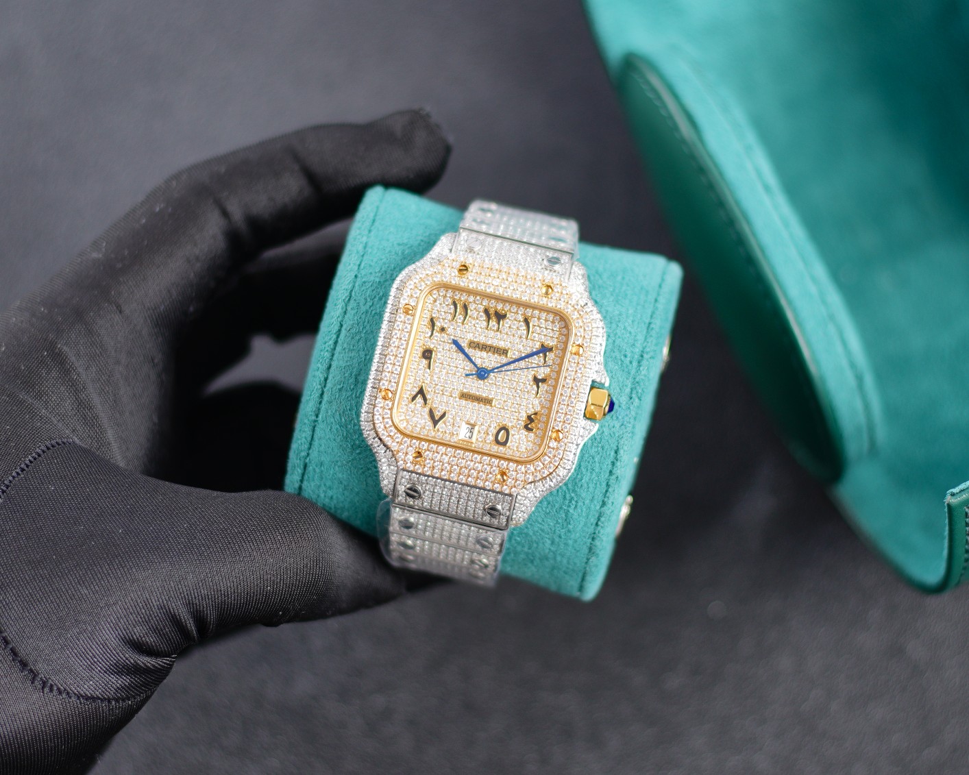 Cartier 卡地亚山度士 满天星震撼来袭 整表研发到成品历时2年 采用最先进的镶嵌工艺