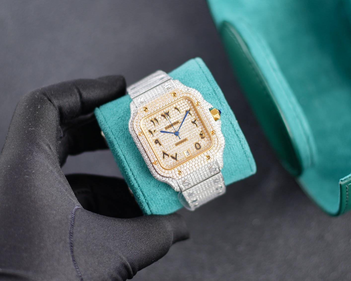 Cartier 卡地亚山度士 满天星震撼来袭 整表研发到成品历时2年 采用最先进的镶嵌工艺