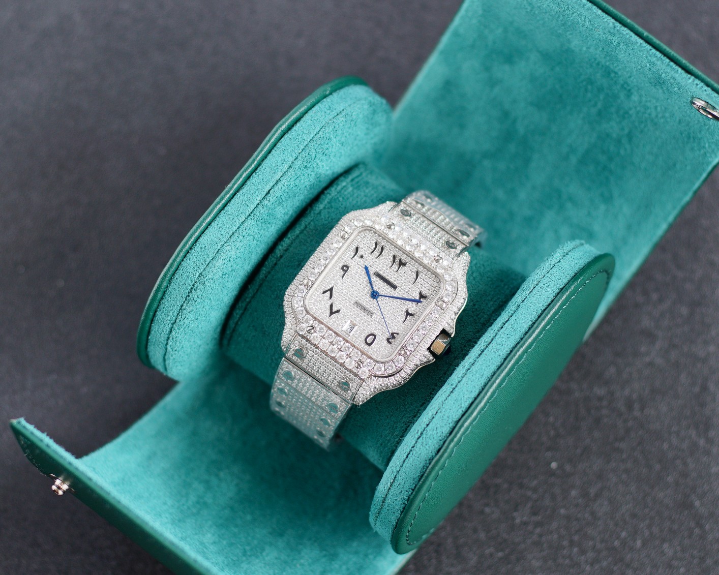 Cartier 卡地亚山度士 满天星震撼来袭 整表研发到成品历时2年 采用最先进的镶嵌工艺