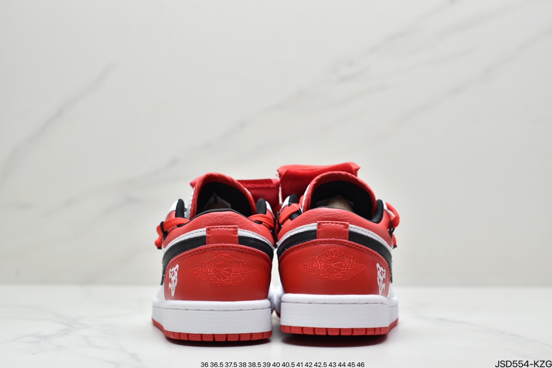 200 Air Jordan 1 Low OG “Chinese New Year”中国年丝绸材DD2233-001