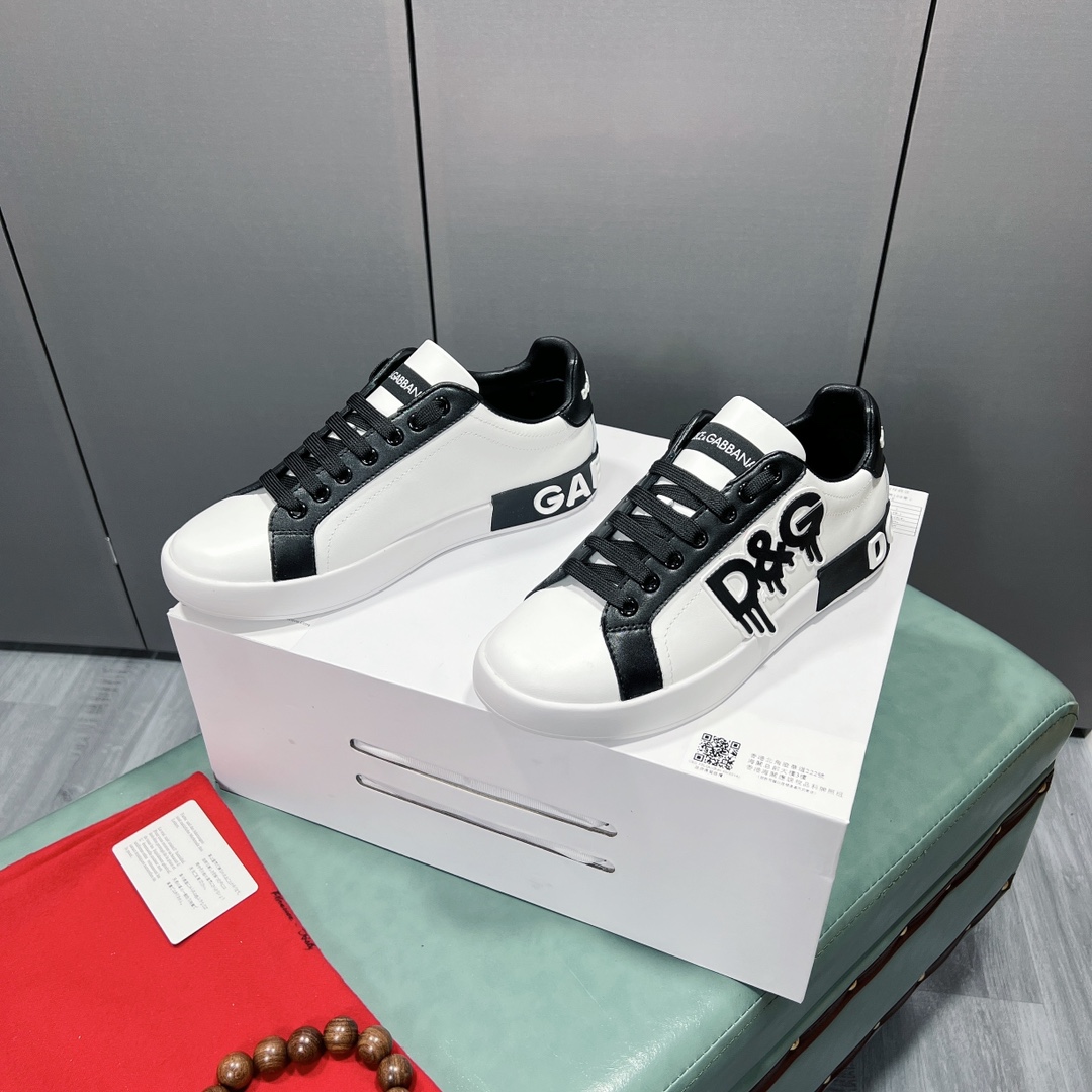 precio de fábrica "DOLCE & GABBANA [Dolce & Gabbana] de alta calidad . Low-top casual DG zapatos de