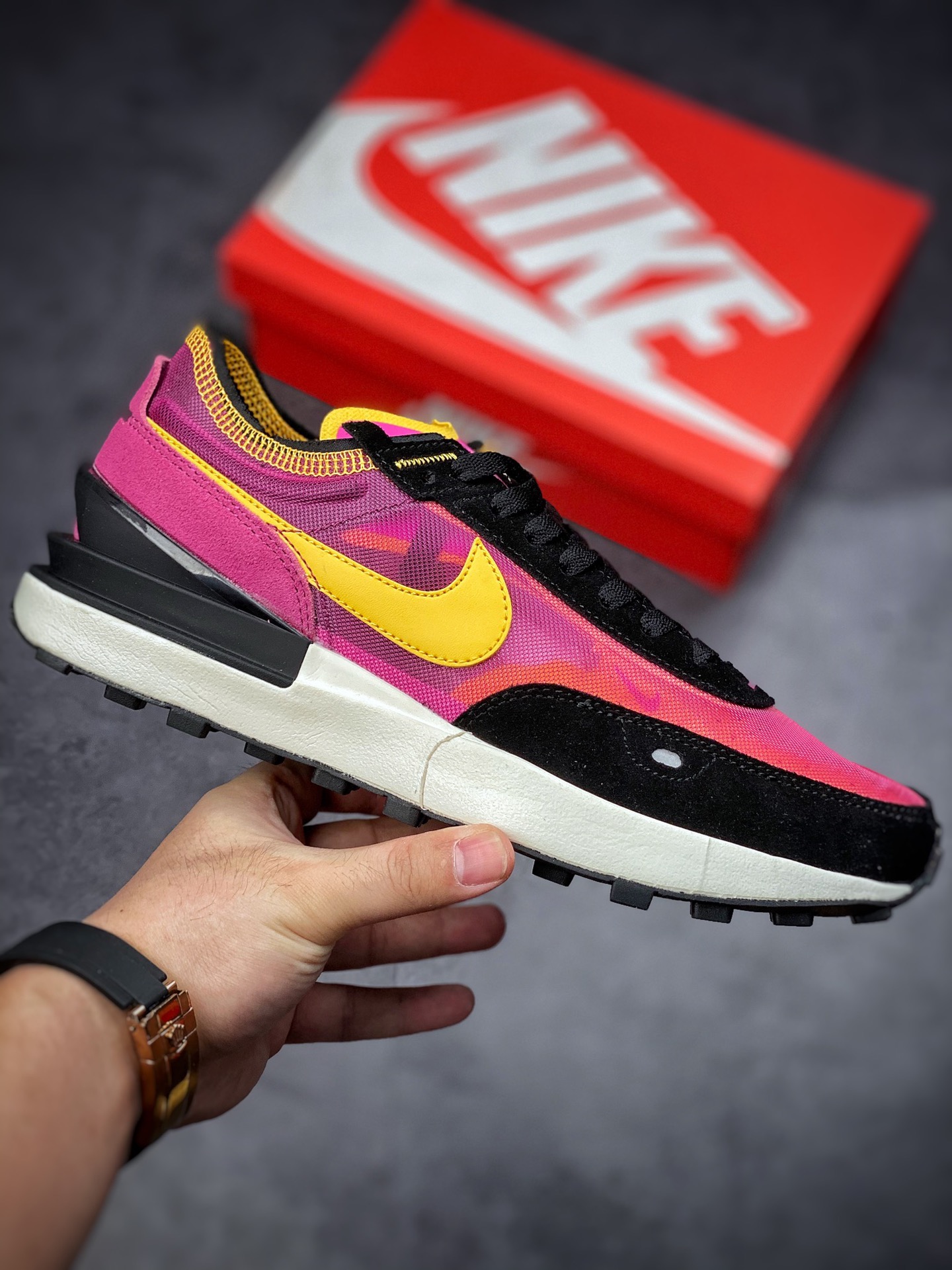 220 Nike Waffle One 复古休闲运动鞋 黑紫金 DA7995-600