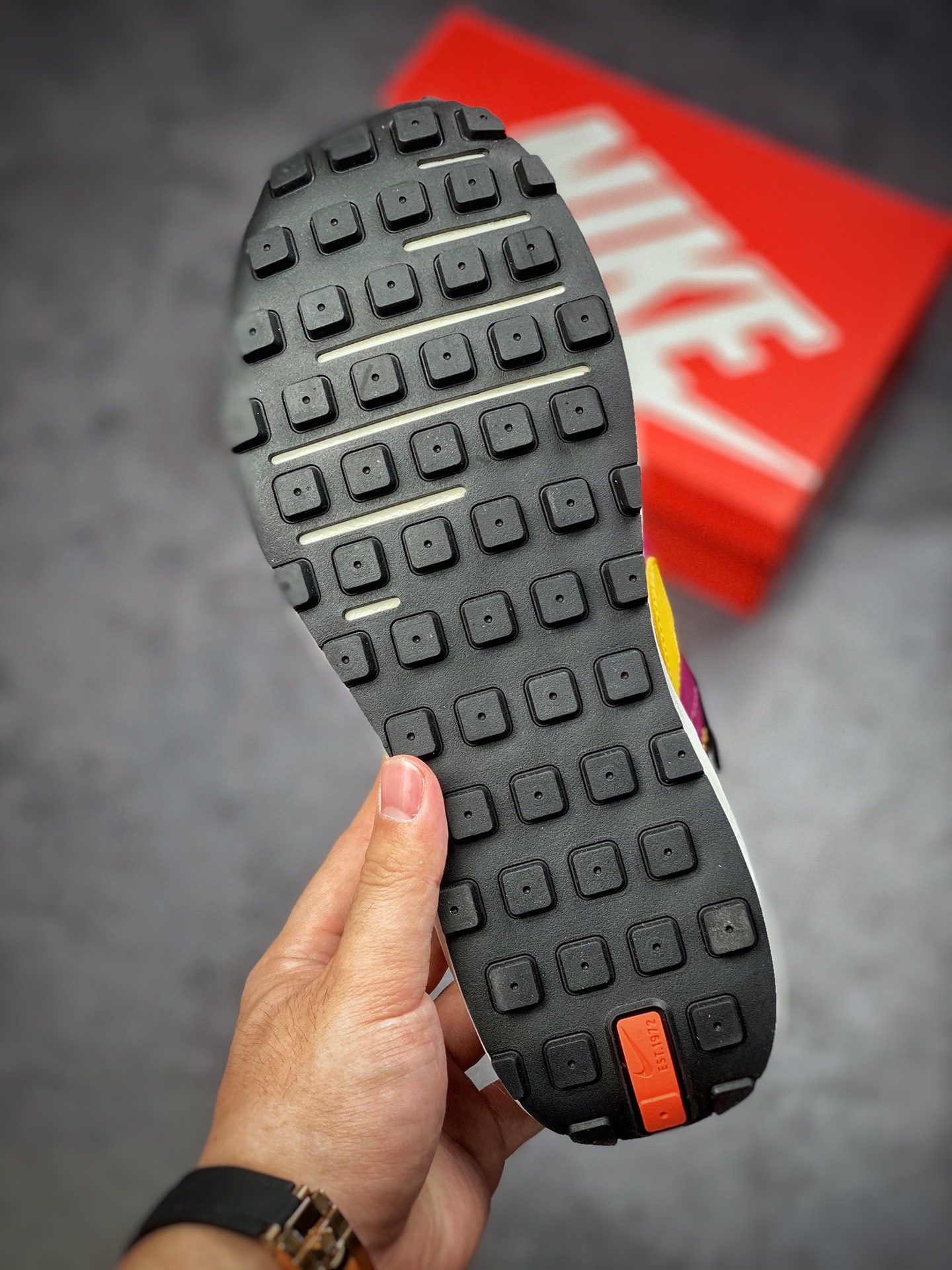 220 Nike Waffle One 复古休闲运动鞋 黑紫金 DA7995-600