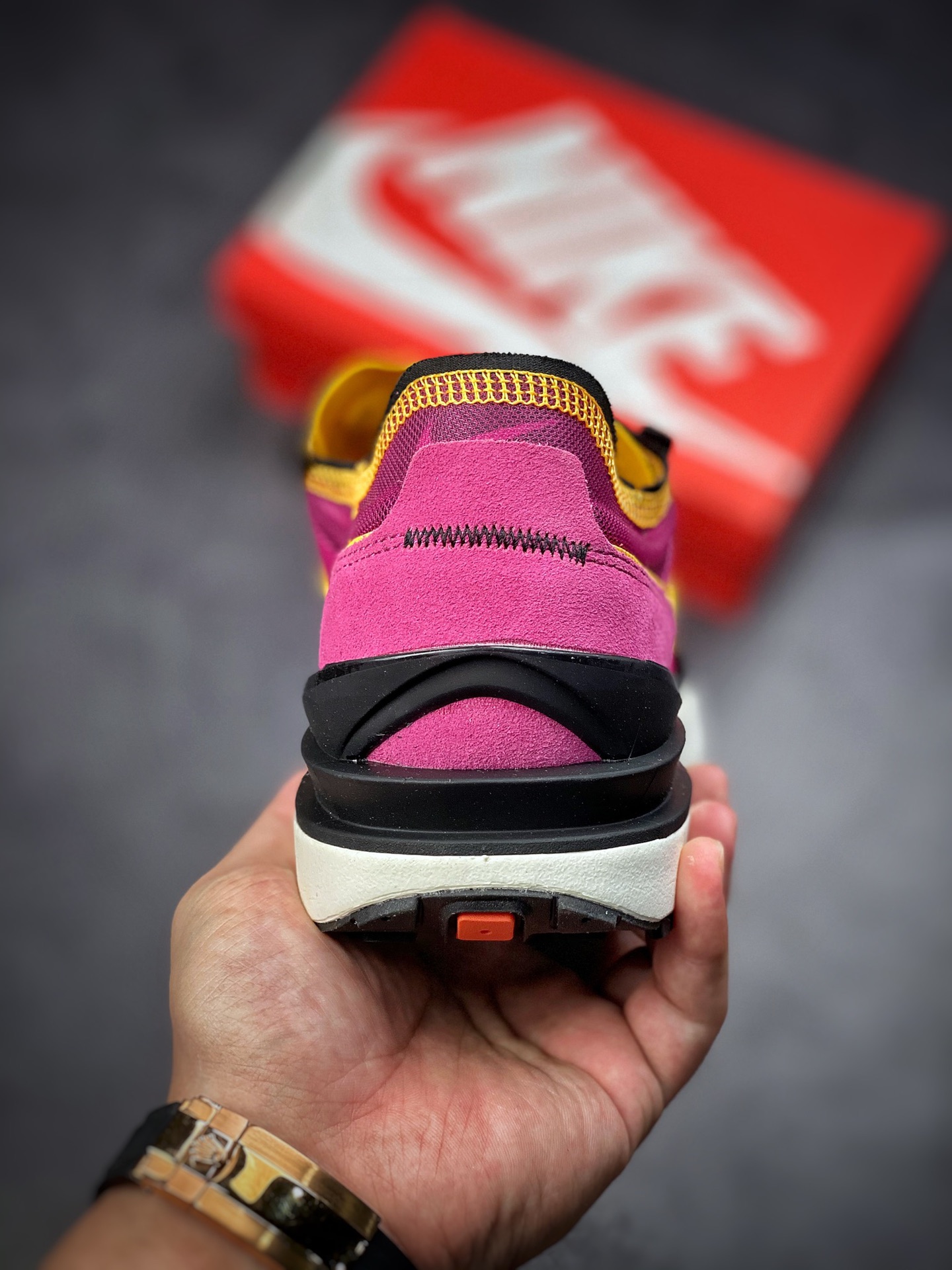 220 Nike Waffle One 复古休闲运动鞋 黑紫金 DA7995-600