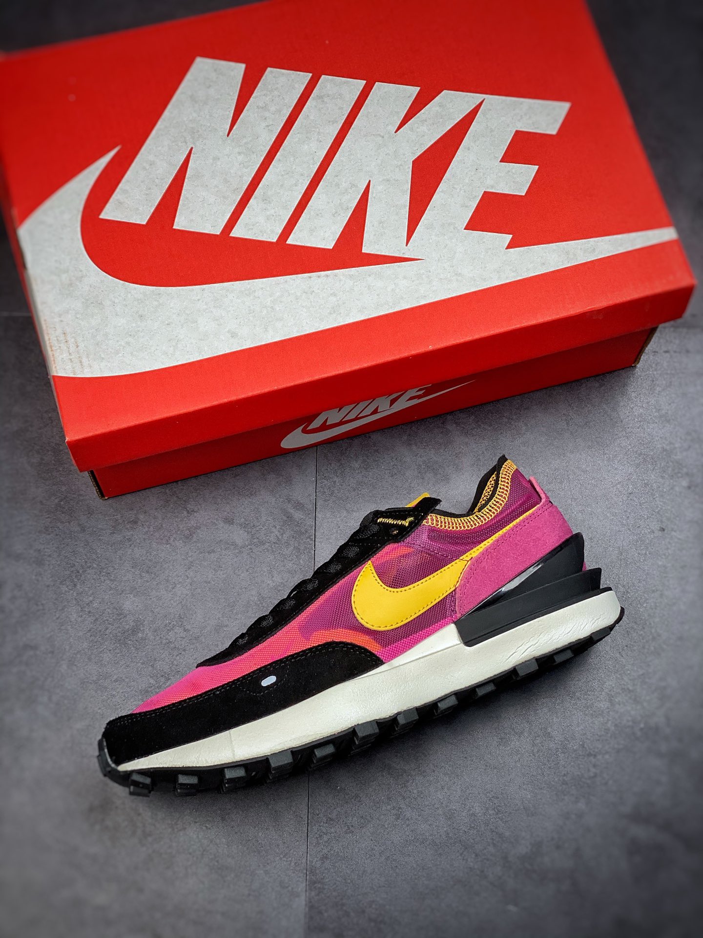 220 Nike Waffle One 复古休闲运动鞋 黑紫金 DA7995-600