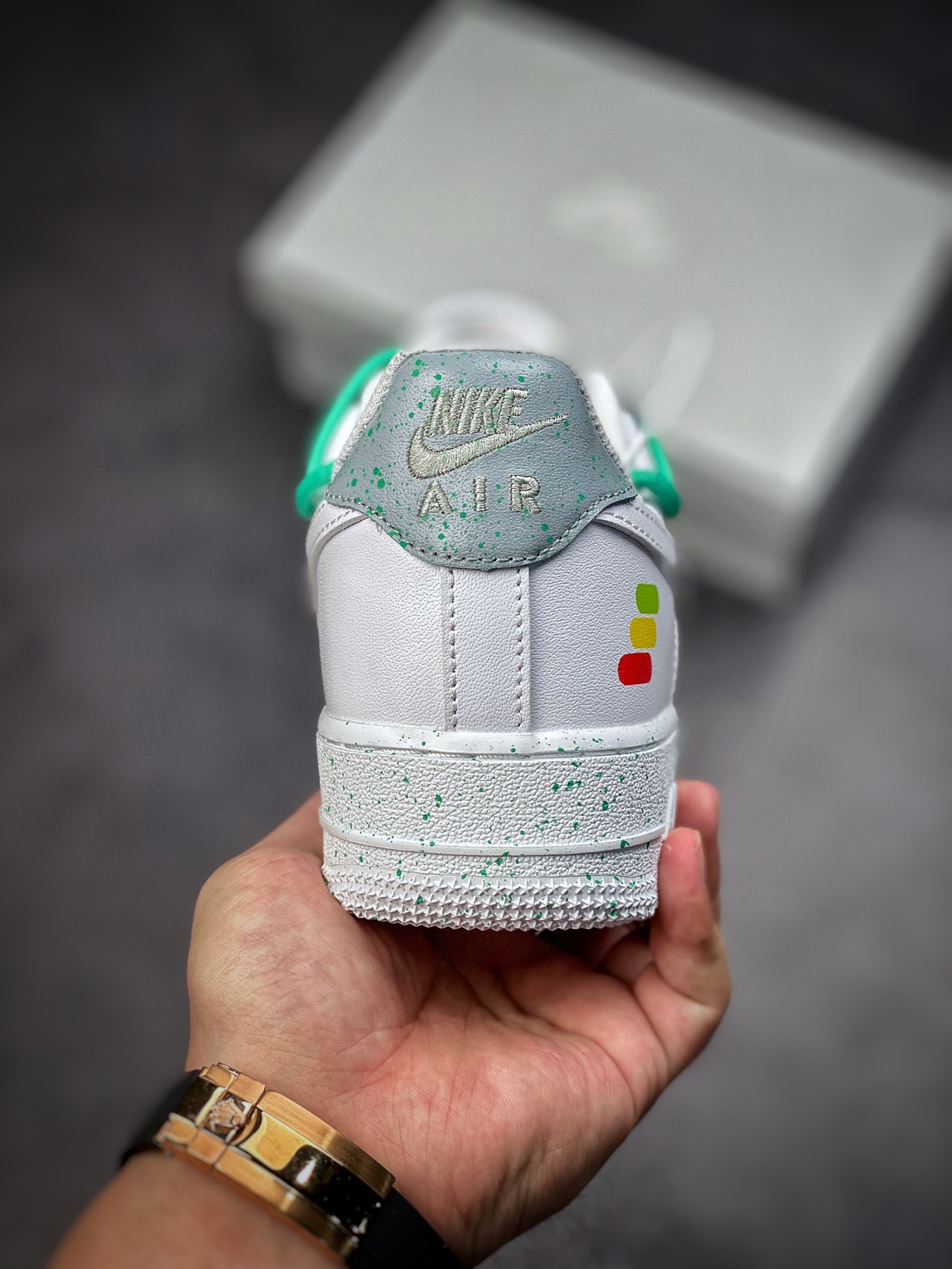 200 Nike Air Force 1 Low 07 灰白绿绑绳 CW2288-111