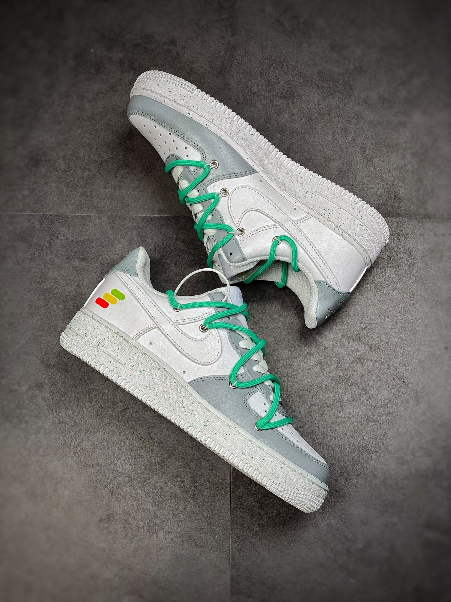 200 Nike Air Force 1 Low 07 灰白绿绑绳 CW2288-111