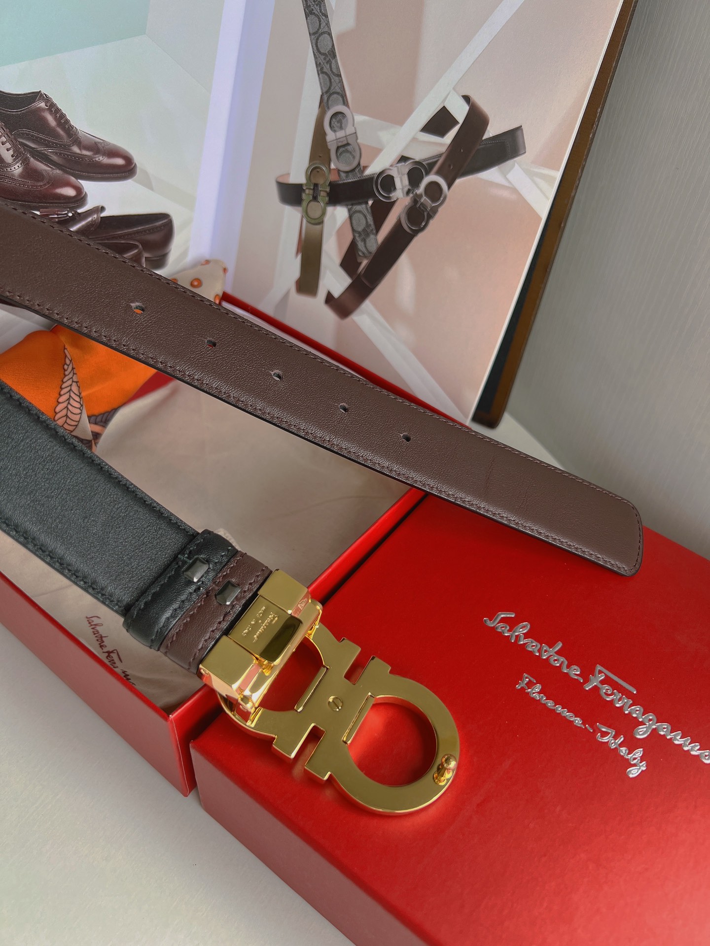 Ferragamo菲拉格慕   精品8字专柜版型金属扣男士3.5cm腰带