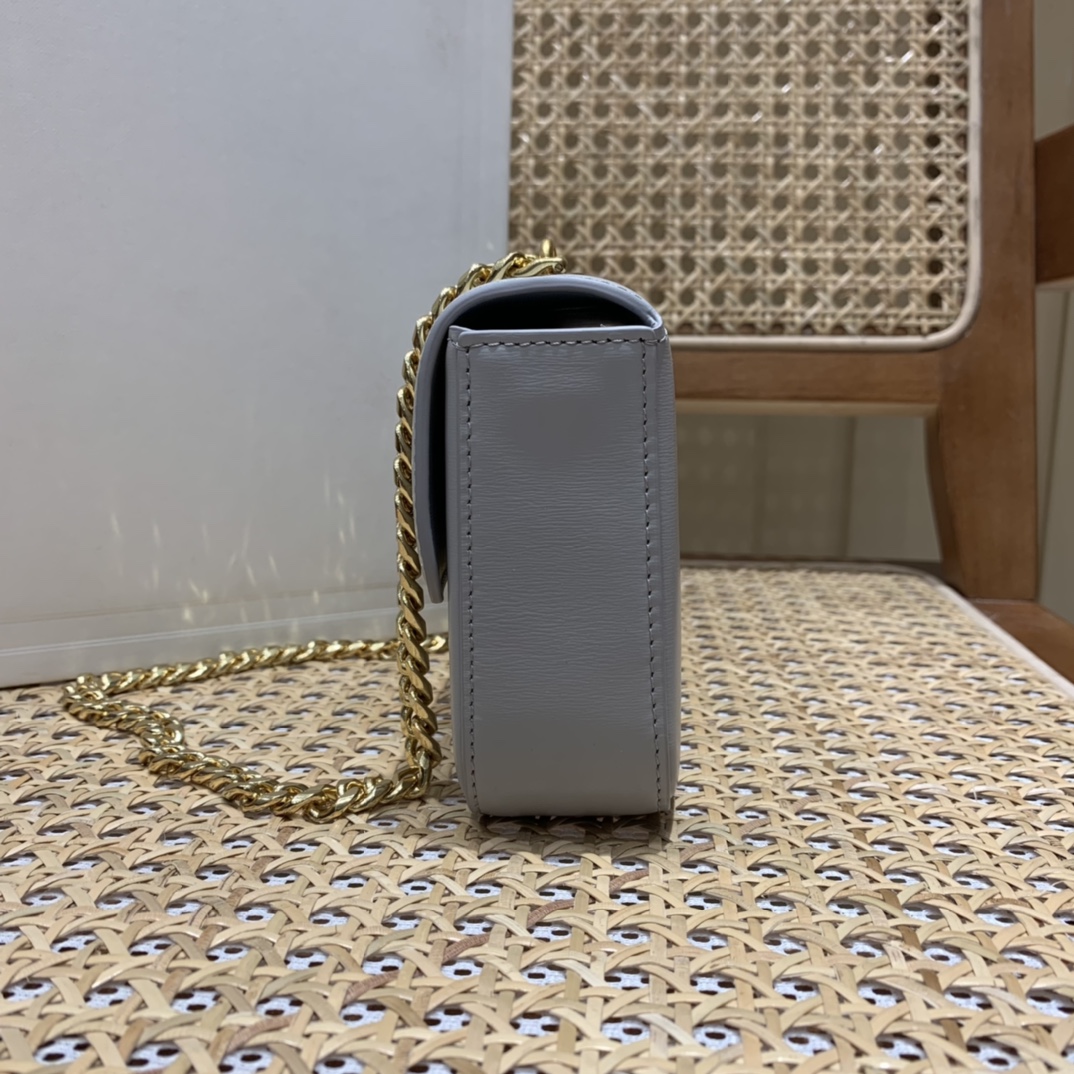 CELINE CHAIN SHOULDER 20.5CM BAG 197993灰色/金扣