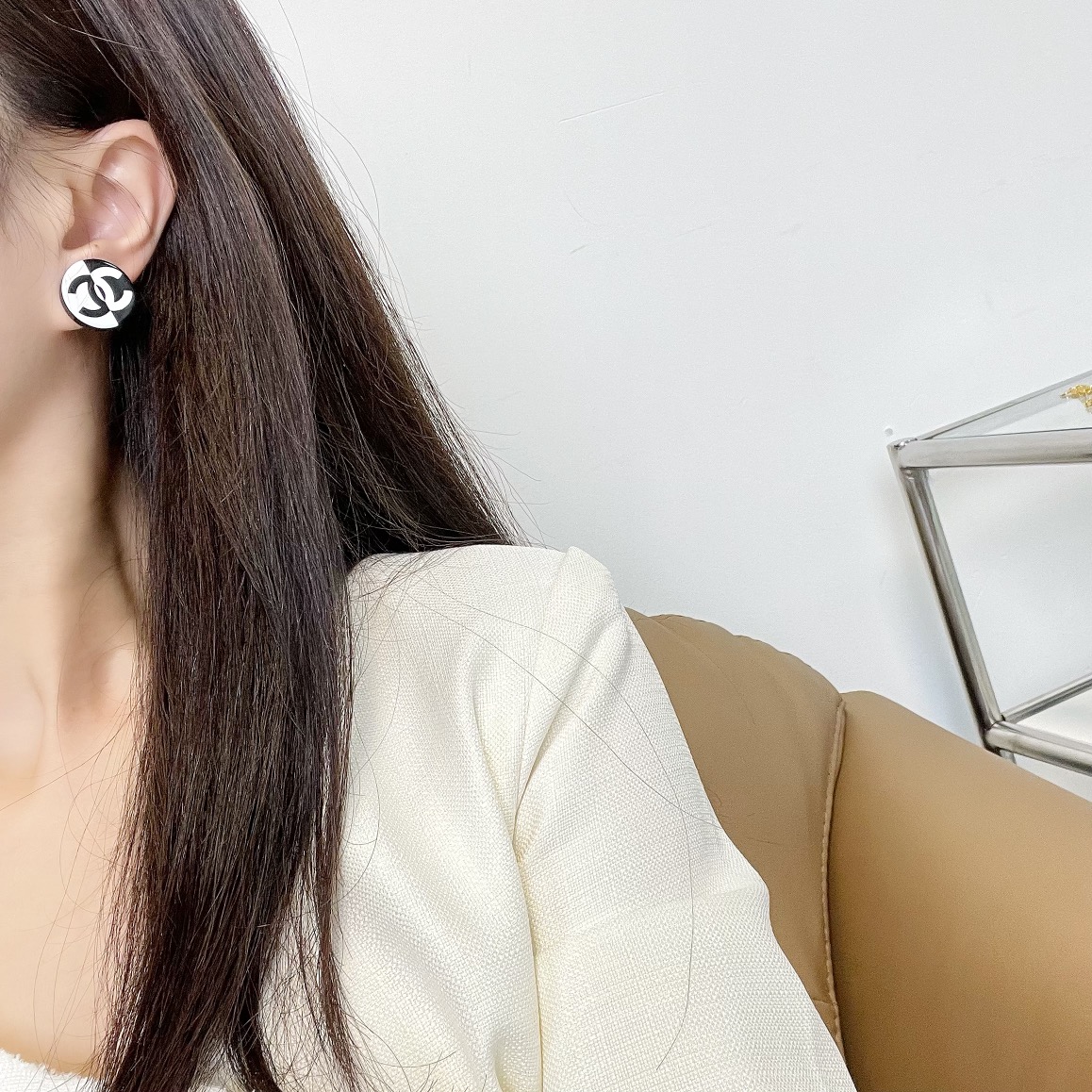 新款☑️CHANEL香奈儿双c亚克力耳钉耳环