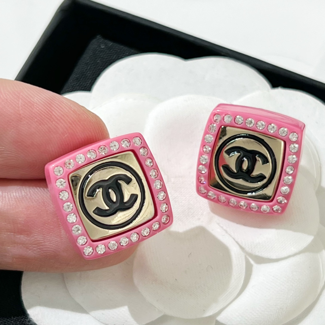 新款☑️CHANEL香奈儿双c亚克力耳钉耳环