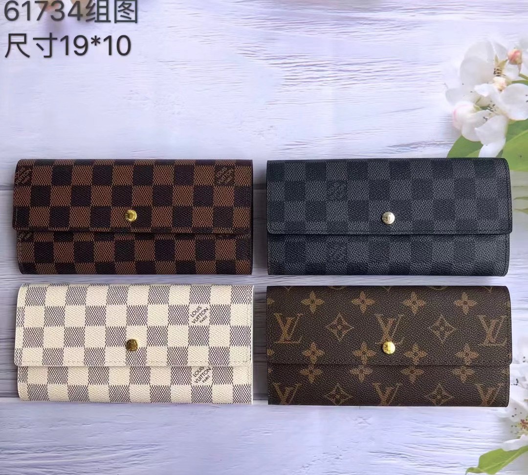 Leather zip around wallet, interior view