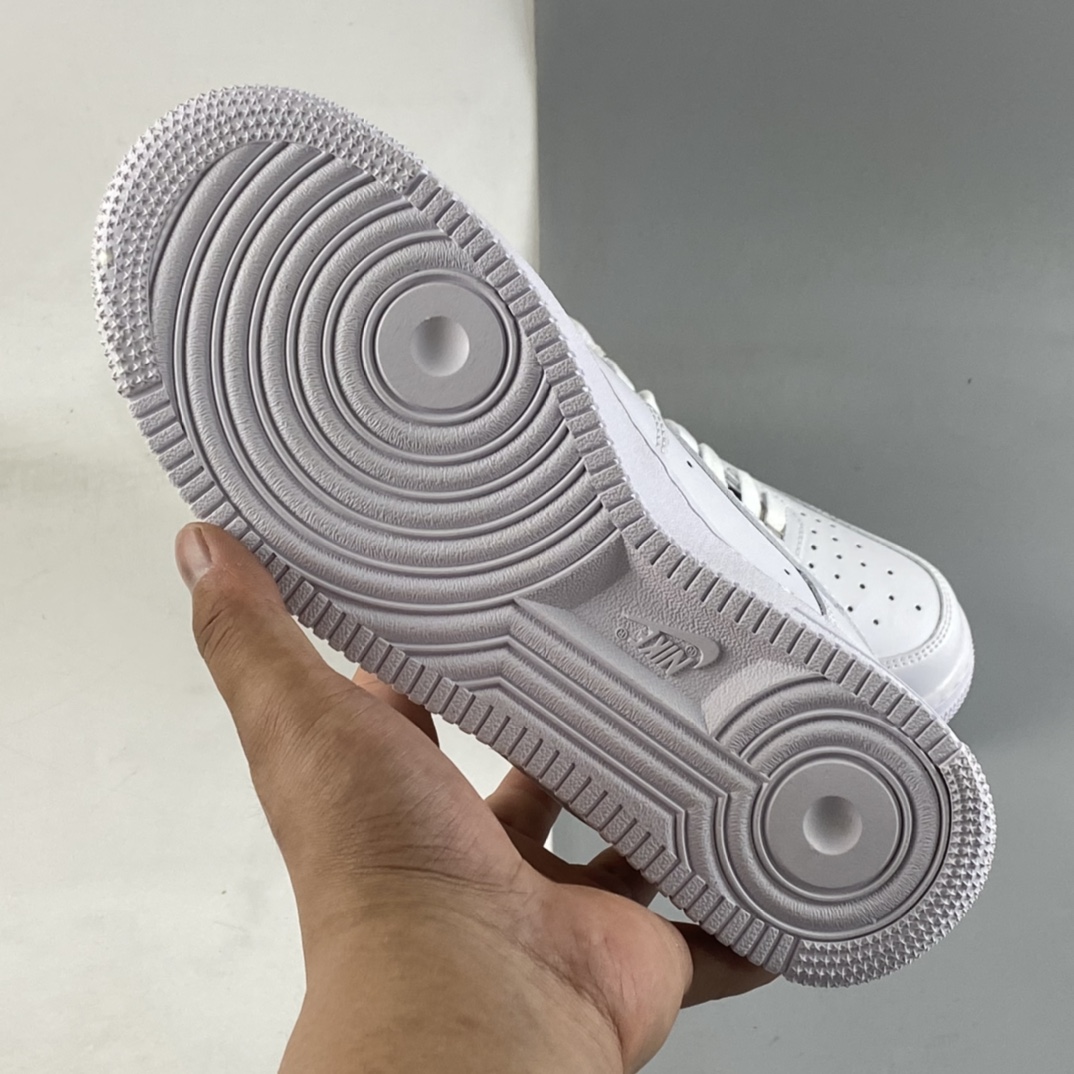 P220 Nike Air Force 1’07 Low 空军一号低帮休闲板鞋 DD8959-100