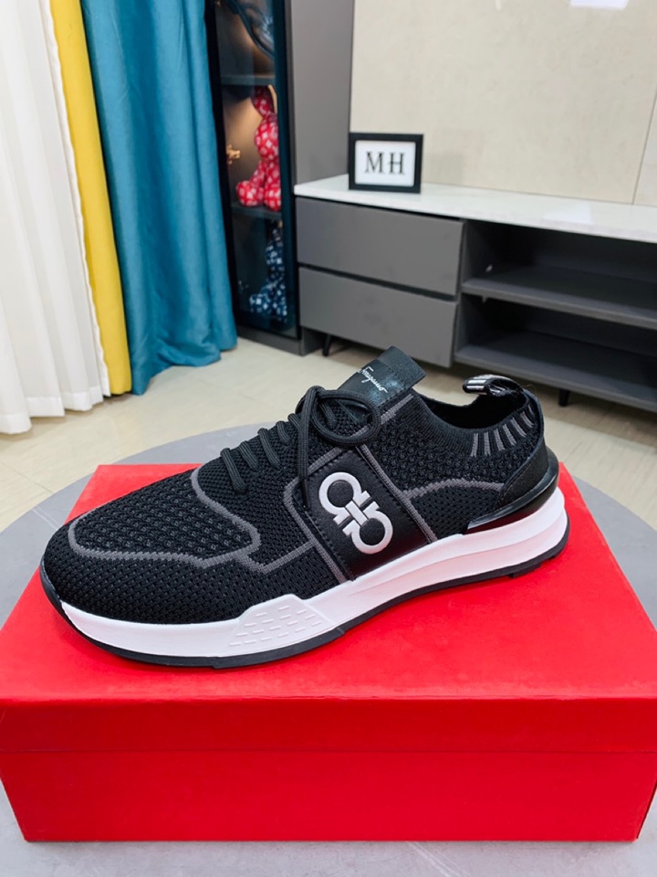 I5  Ferragamo 菲拉格慕春款休闲鞋专柜品质，验货，优质做工，鞋面采用进口透气飞织弹力面料，舒适透气内里，原版时尚运动大底 ，休闲时尚，高端品质，