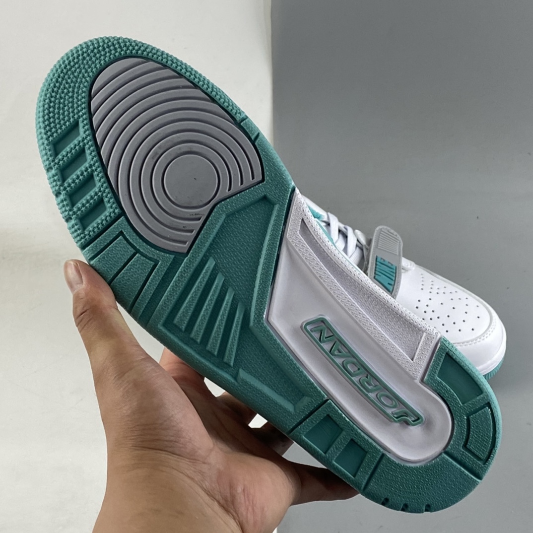 P240 Air Jordan Legacy AJ312 低帮复古魔术贴三合一板鞋 CD7069-130