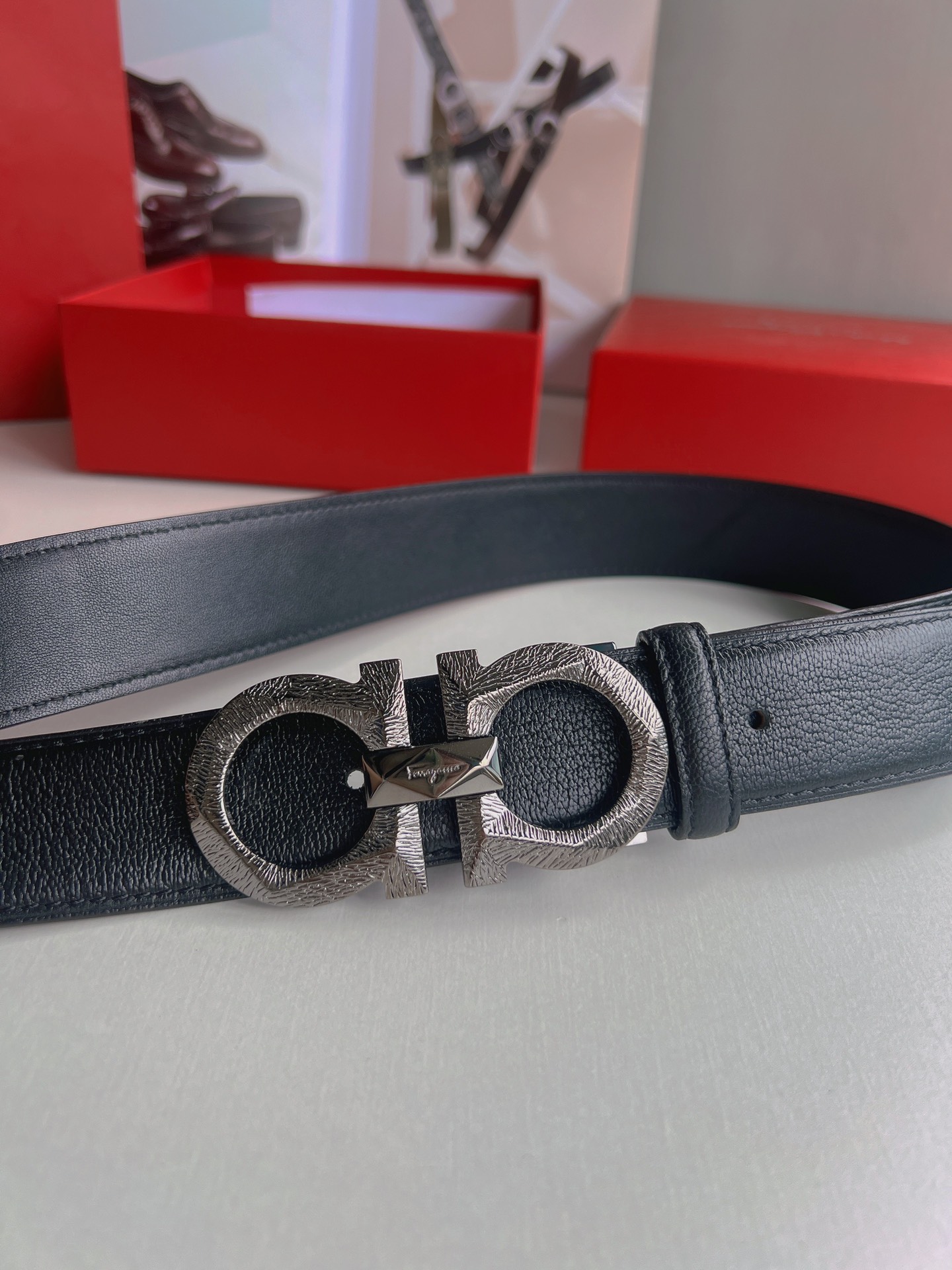 Ferragamo菲拉格慕   精选上乘材质男士商务3.5cm腰带