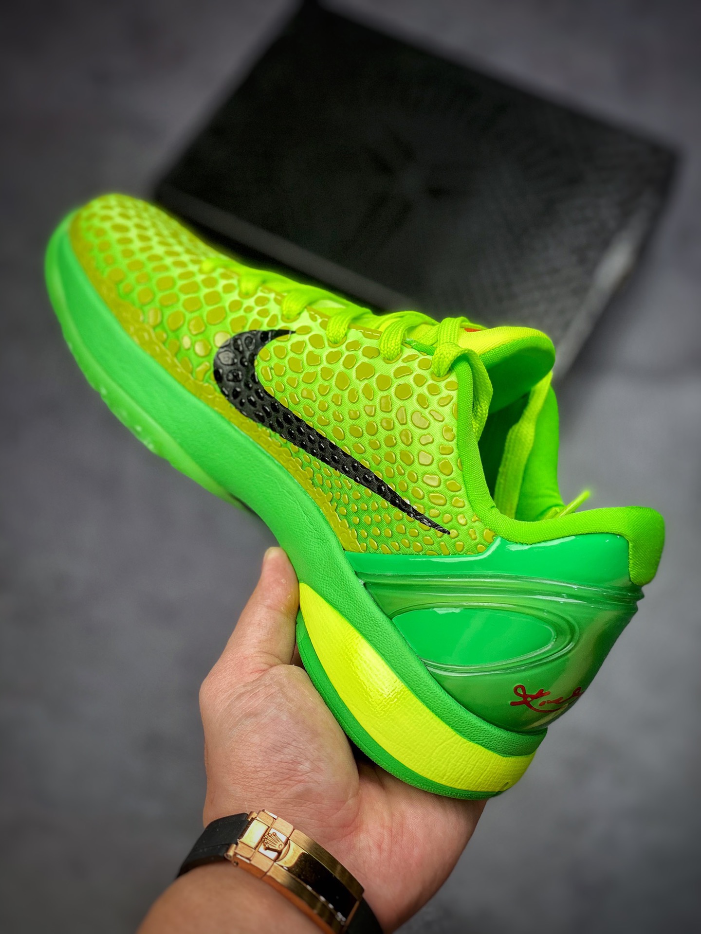 190 Nike Kobe VI ”Grinch 圣诞节” 科比6代 青蜂侠 CW2190-300