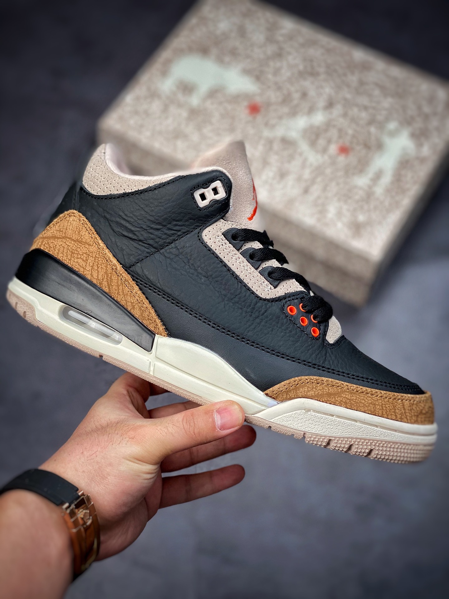 360 Air Jordan 3 ”Desert Cement” 黑水泥象皮爆裂纹 CT8532-008