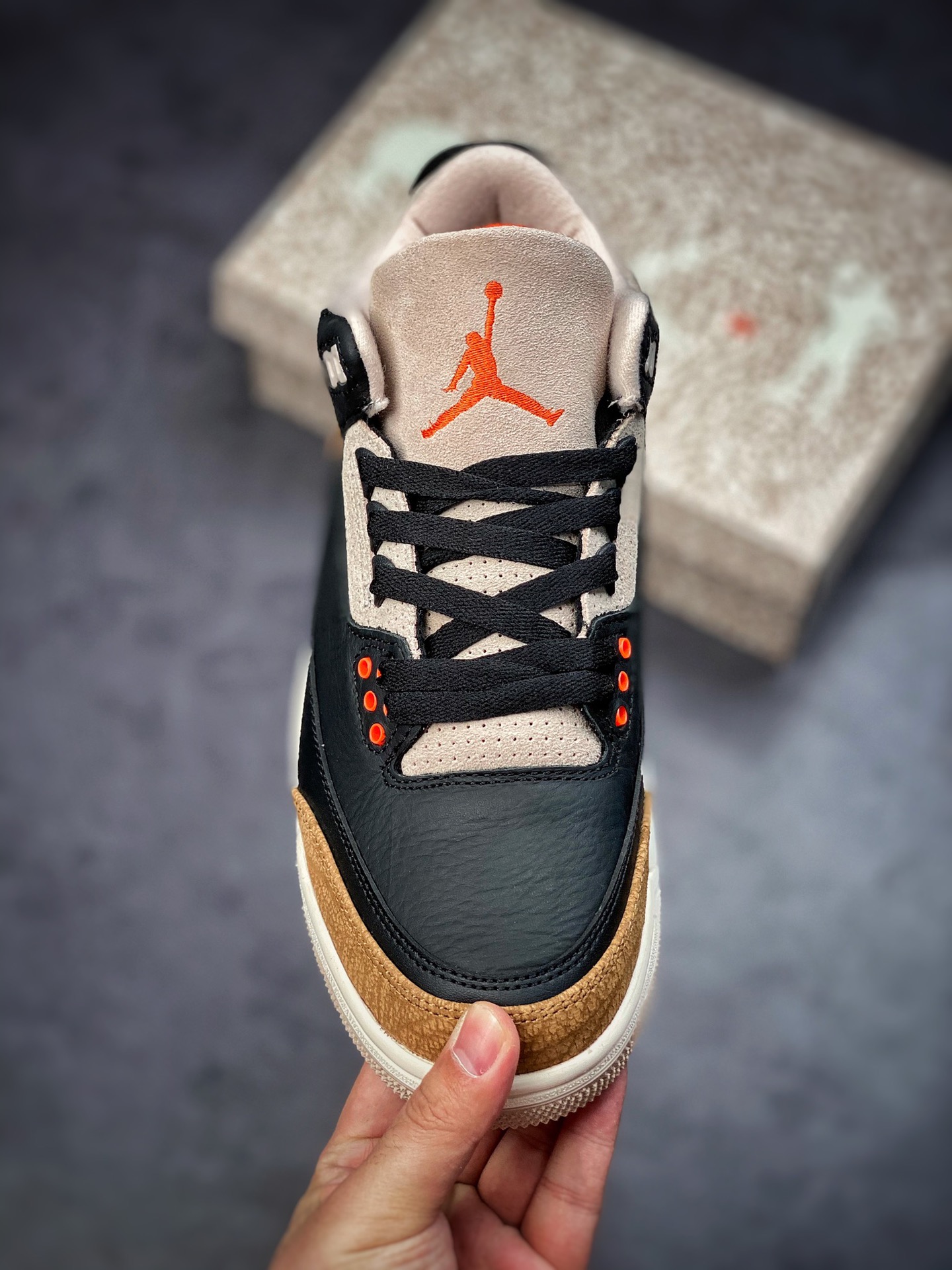 360 Air Jordan 3 ”Desert Cement” 黑水泥象皮爆裂纹 CT8532-008
