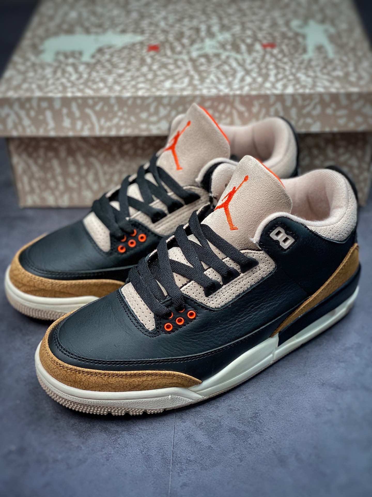 360 Air Jordan 3 ”Desert Cement” 黑水泥象皮爆裂纹 CT8532-008