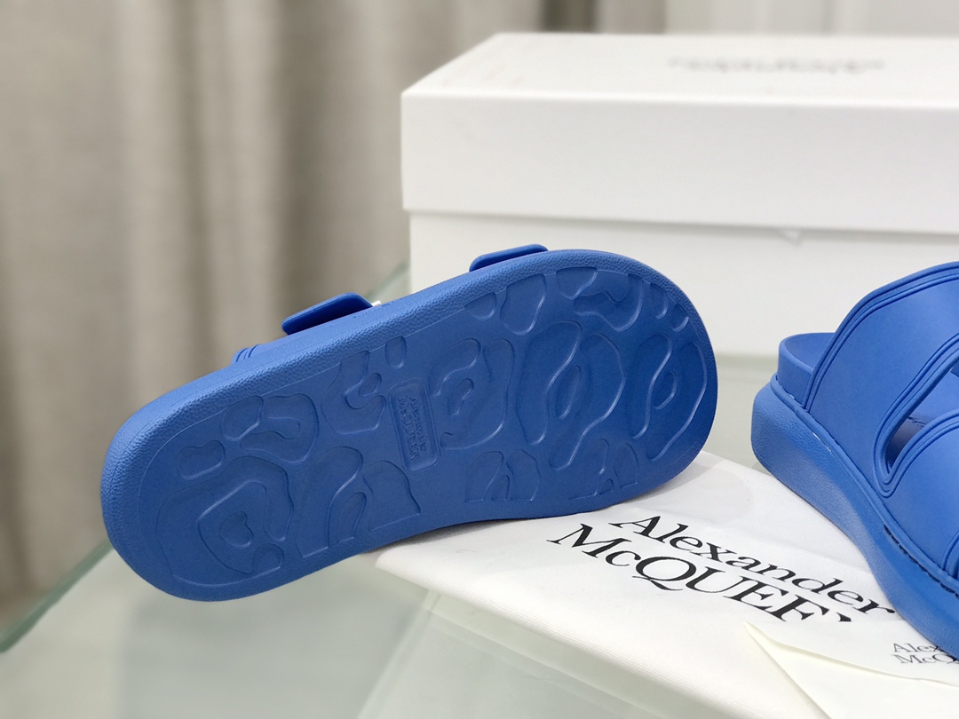 McQun/Alexander McQueen Candy-Coloured Slippers 1:1 High-End Reset – Size 35-40 - 图片 6