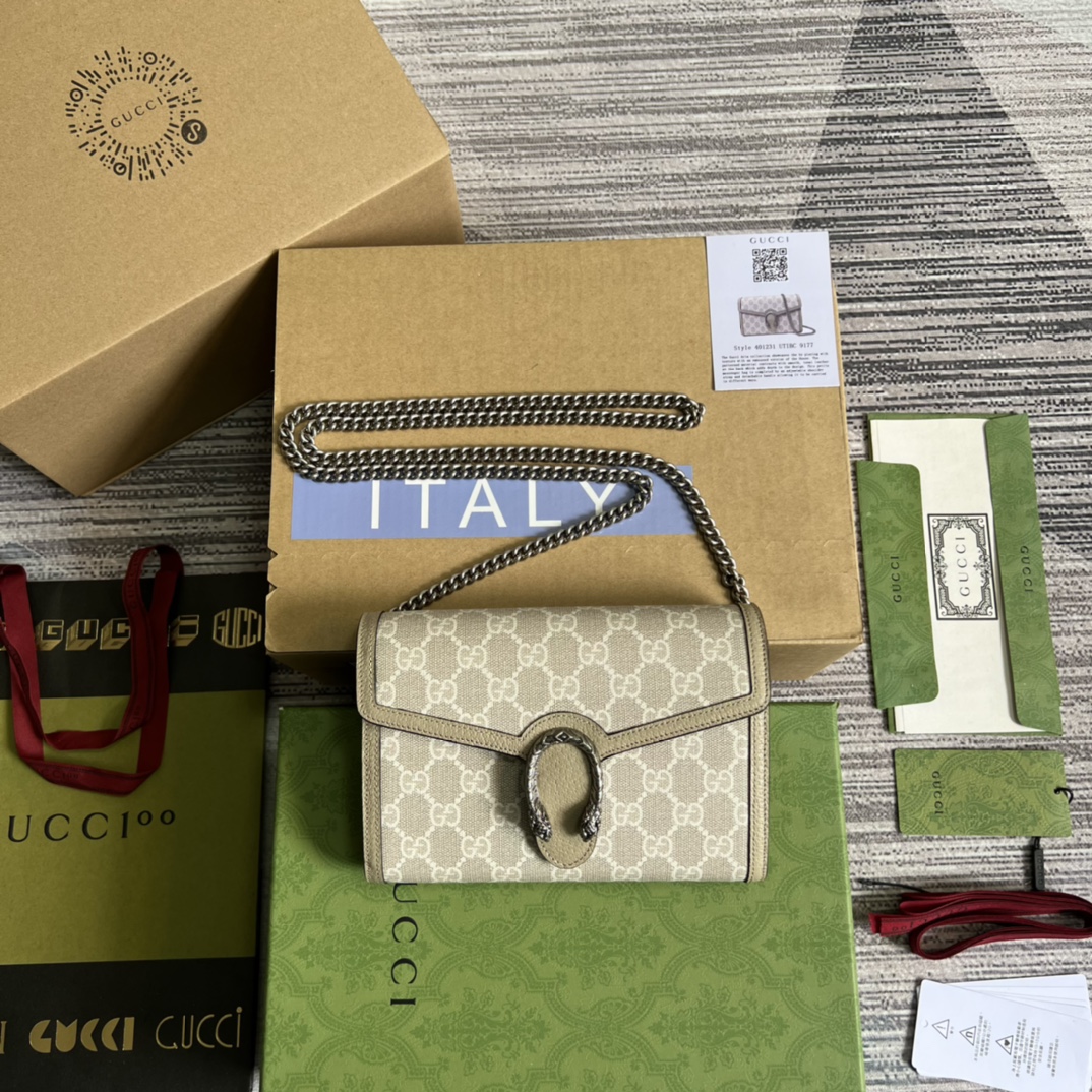GUCCI Dionysus GG Supreme canvas chain wallet with apricot leather trim