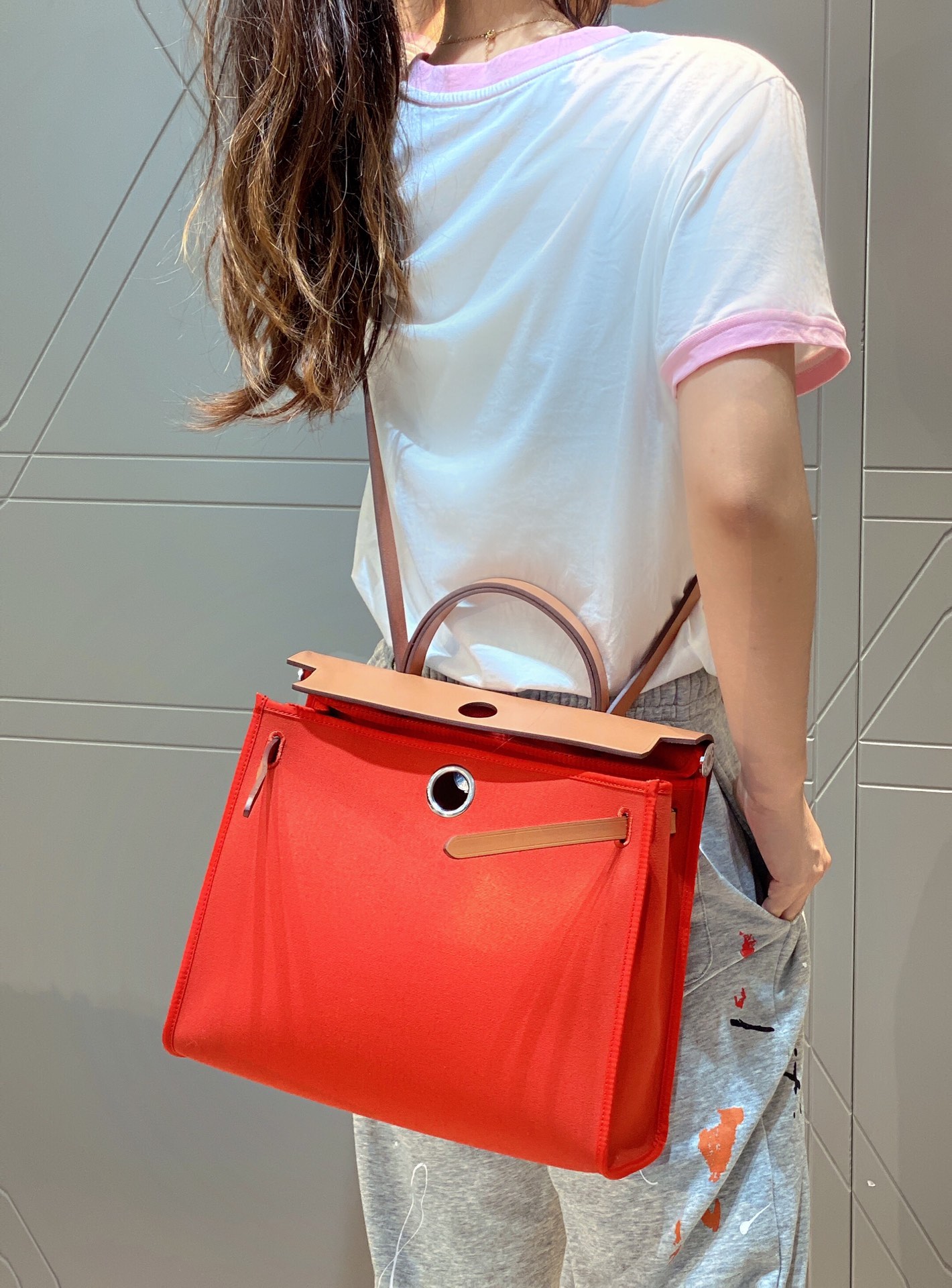 爱马仕 Hermès 高定典藏名品高定成衣时装外套连衣裙衬衫T恤 #560609FD 3
