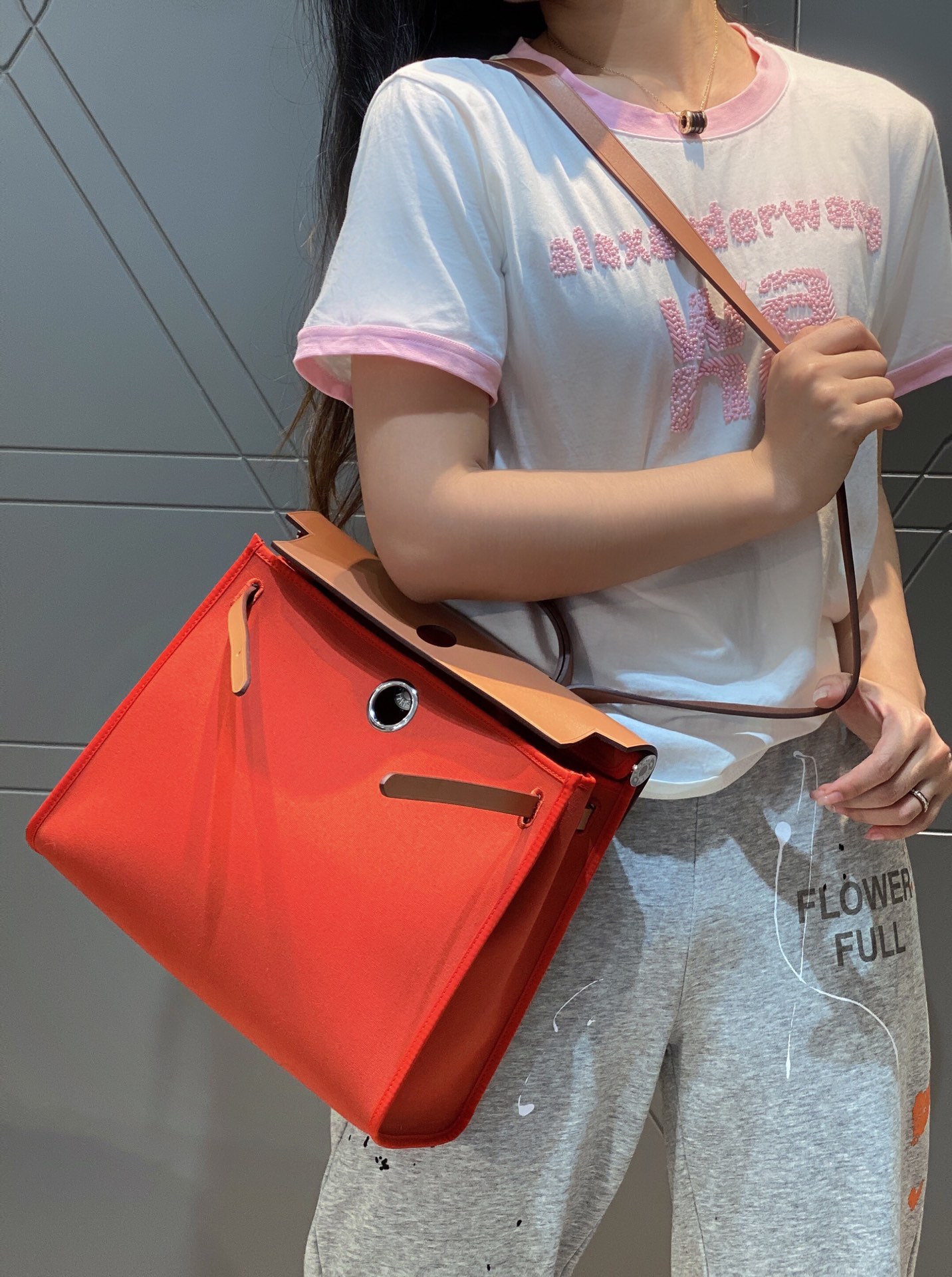爱马仕 Hermès 高定典藏名品高定成衣时装外套连衣裙衬衫T恤 #560609FD 4
