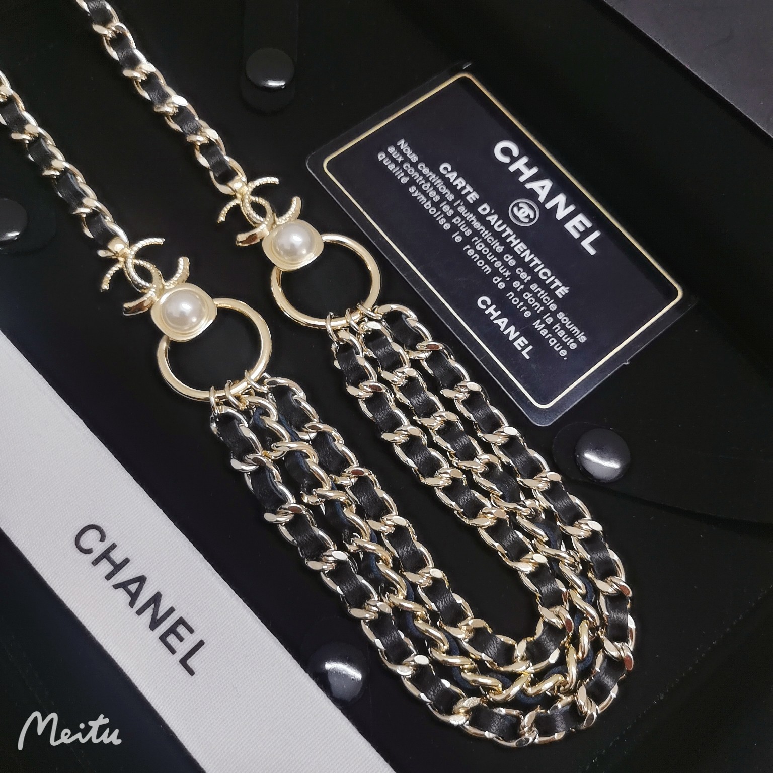 ch@ne1金属.小羊皮.树脂.黑与