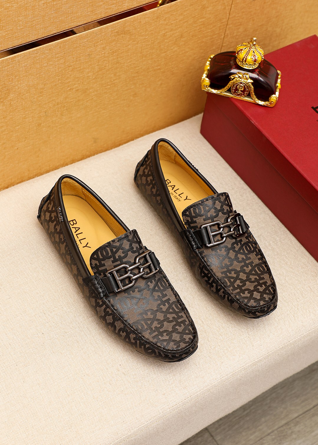 I5  BALLY 巴利 豆豆鞋正码