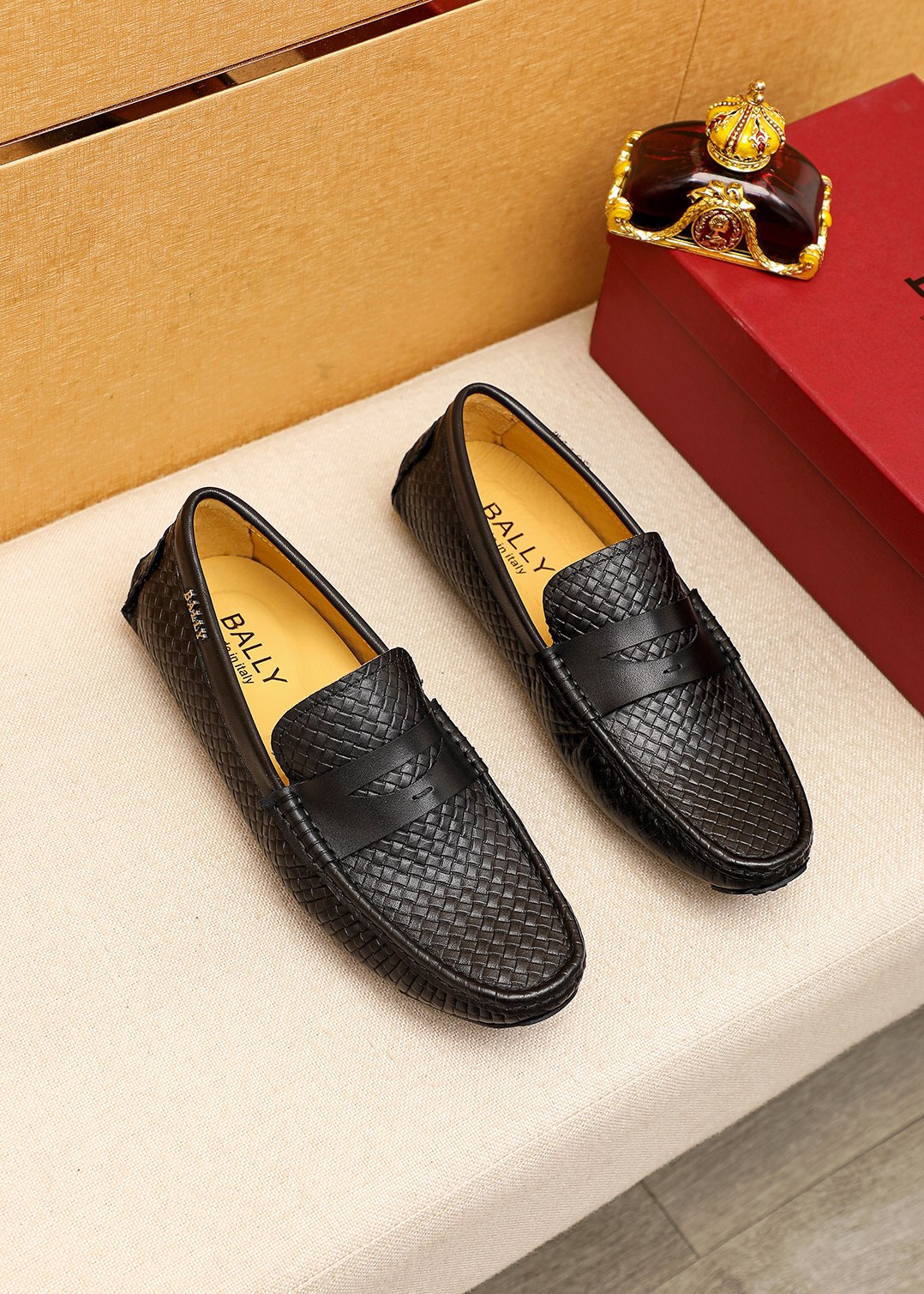 I5  BALLY 巴利 豆豆鞋正码