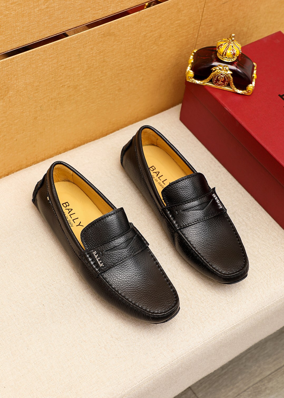 I5  BALLY 巴利 豆豆鞋正码