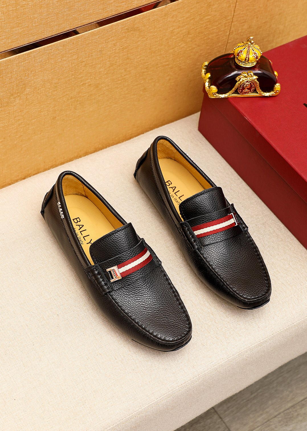 I5  BALLY 巴利 豆豆鞋正码