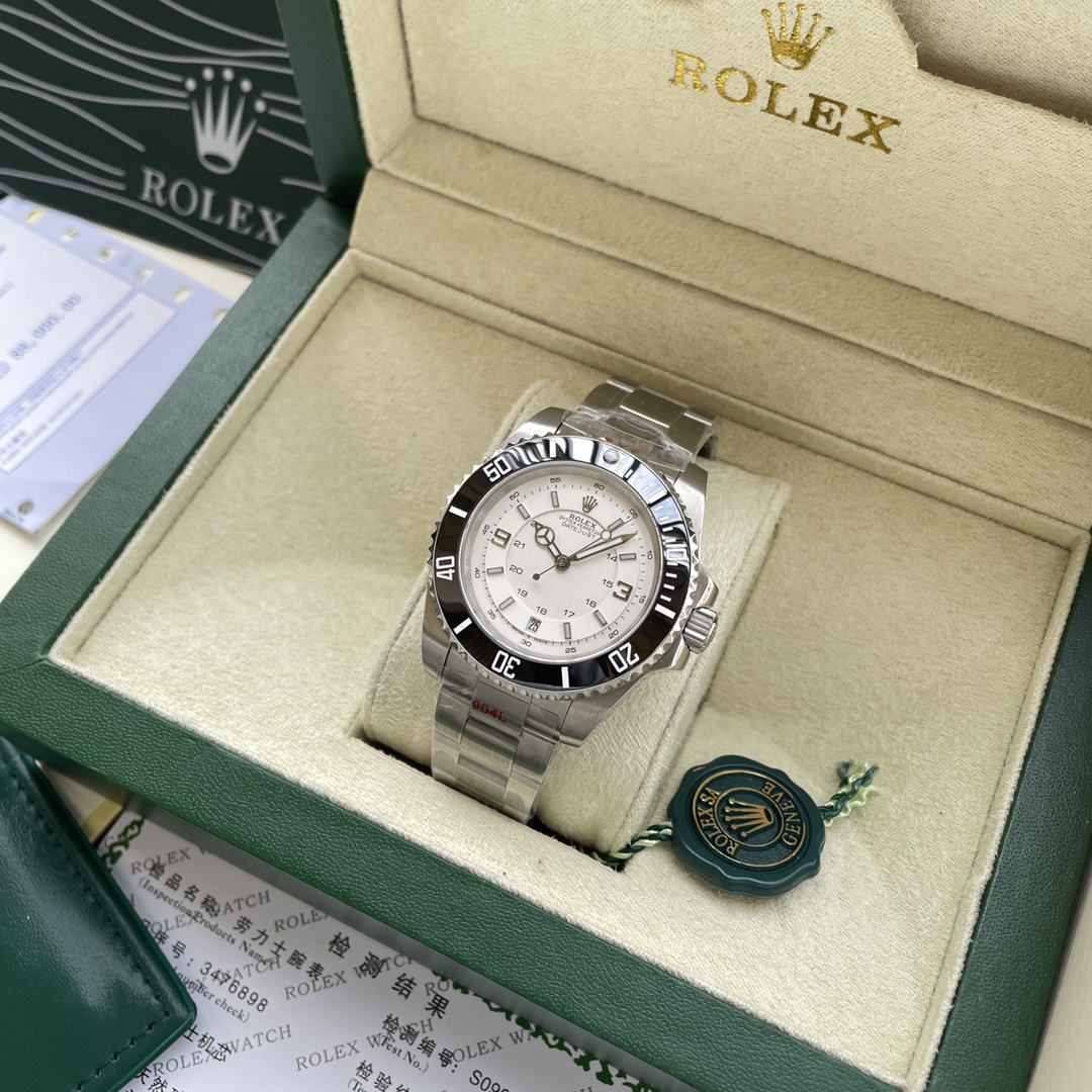 💰500
劳力士－ROLEX 
水鬼系列－男士机械腕表 
原装进口西铁城机
316L精钢壳套陶瓷圈口
纯精钢表带 原装保险扣
蓝宝石玻璃镜面
直径40mm 厚度13mm 
生活节奏 尽在掌握