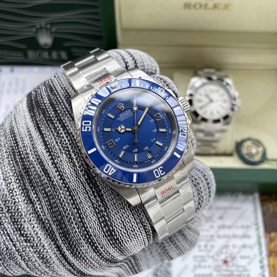 💰500
劳力士－ROLEX 
水鬼系列－男士机械腕表 
原装进口西铁城机
316L精钢壳套陶瓷圈口
纯精钢表带 原装保险扣
蓝宝石玻璃镜面
直径40mm 厚度13mm 
生活节奏 尽在掌握