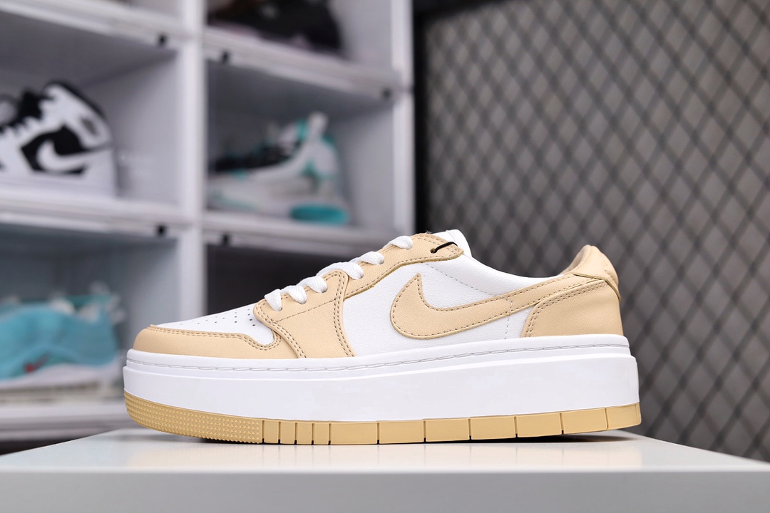 H0 纯原版本 Nike Air Jordan 1 Elevate Low SE 「新品上新｜Air Jordan 1 Elevate Low SE 」本次Jordan Brand将经典AJ1 Low鞋款焕新演绎，推出该AJ1 Elevate Low SE 。该鞋款鞋面采用皮革材质，鞋口则注入了绒布材质;软木鞋垫和内置Air Sole气垫，为你带来舒适缓震体验;此外，中底的厚泡绵设计，为鞋款增添了更多时尚感×996ZJR