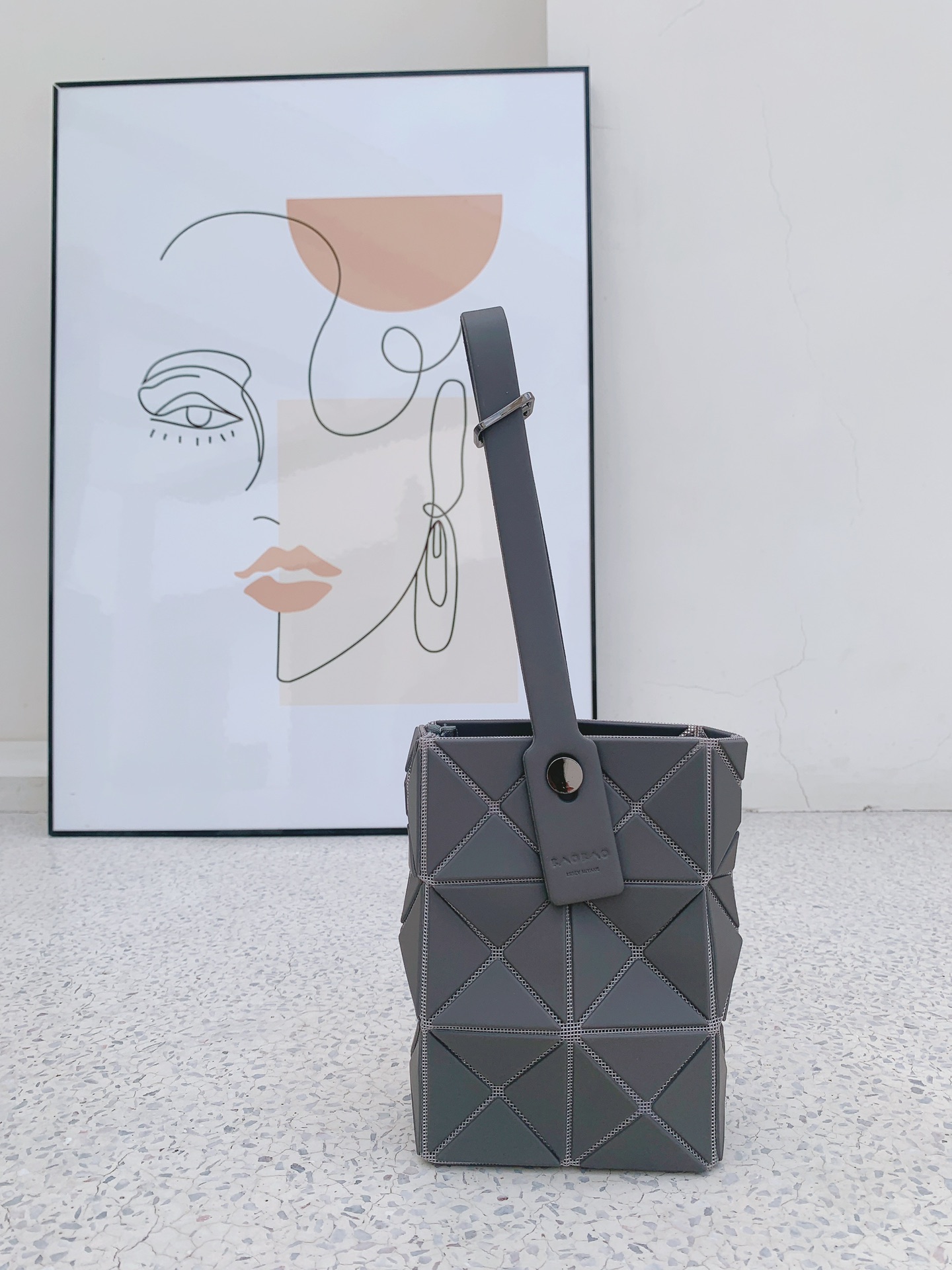 三宅一生Issey Miyake手机包AG607