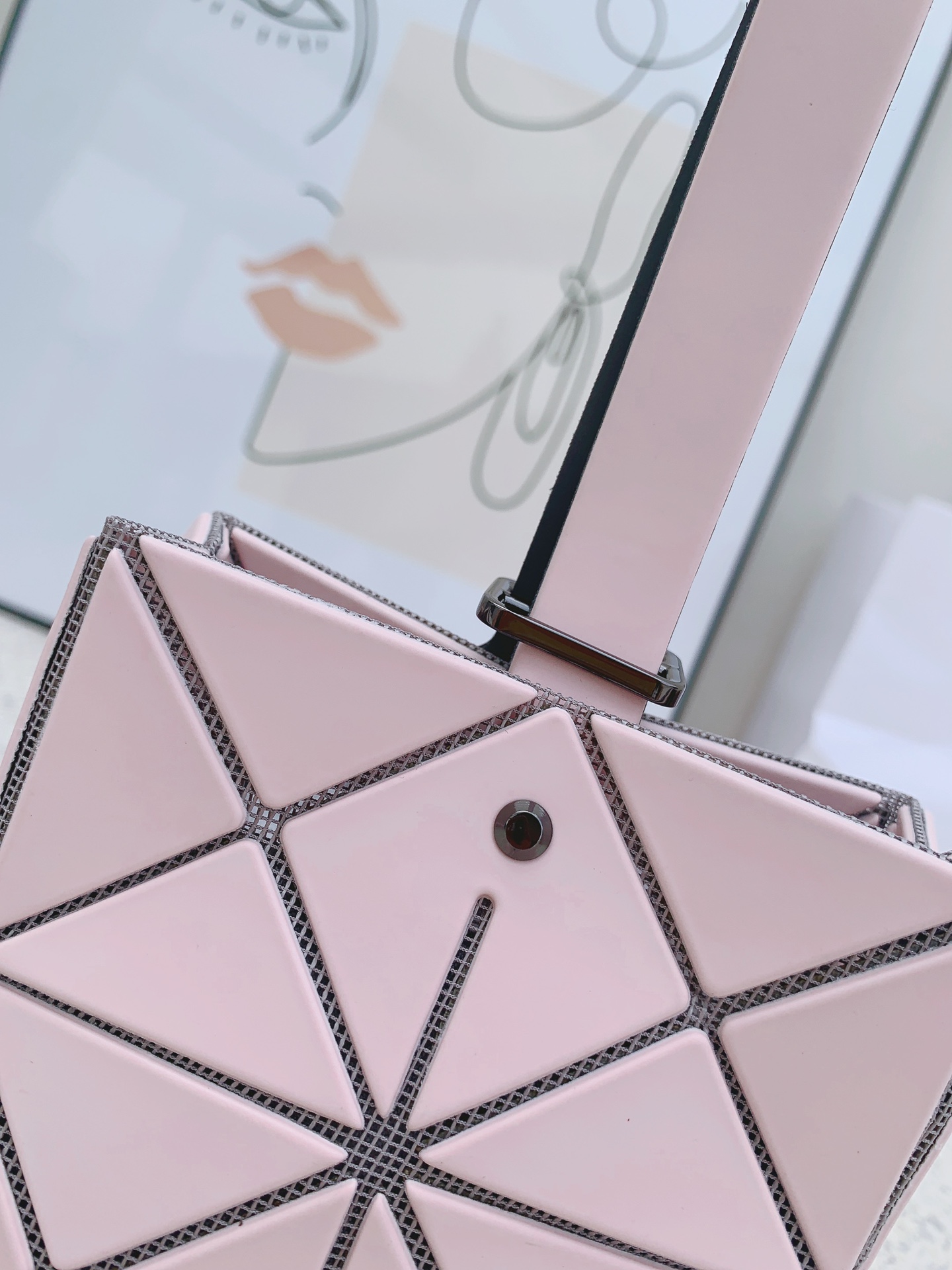 三宅一生Issey Miyake手机包AG607