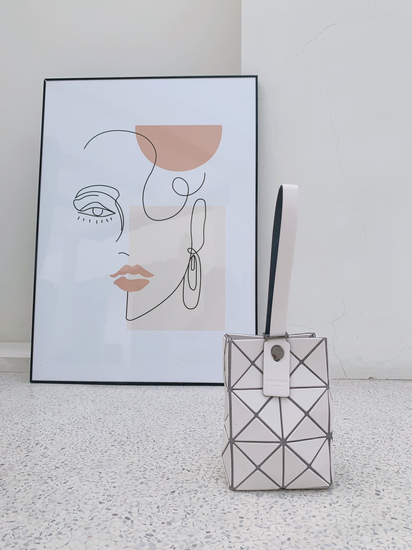 三宅一生Issey Miyake手机包AG607