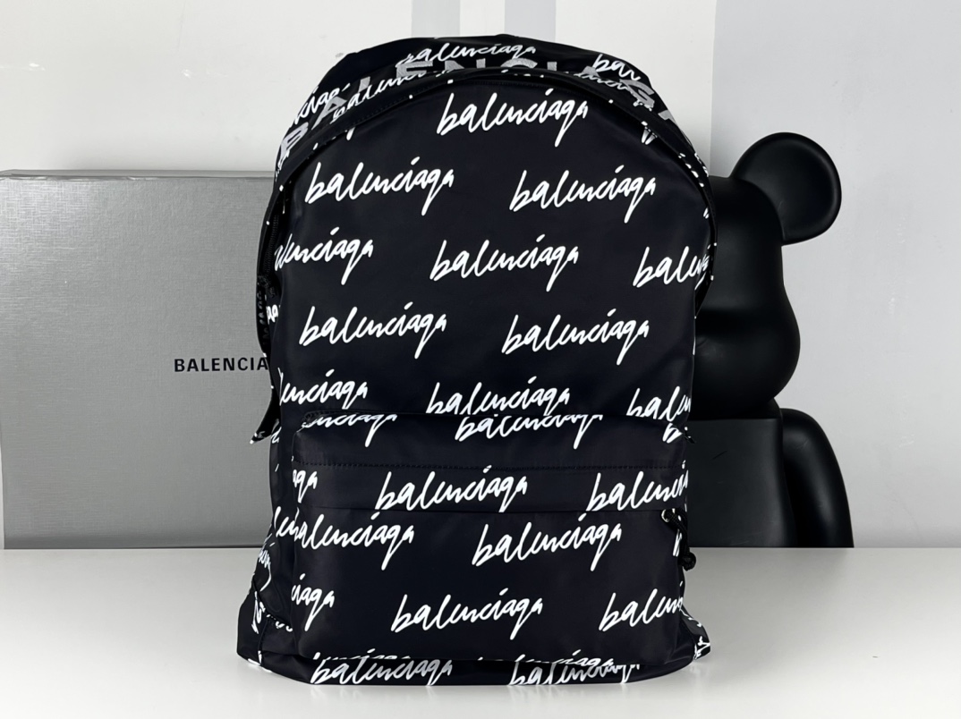 🔥 Balenciaga ♠ ❤️ 🔥 🤫 💪🏿 👍 🙂 ✨ YKK 🏄🏻 💼 36- 49- 13 🔍401 Balenciaga