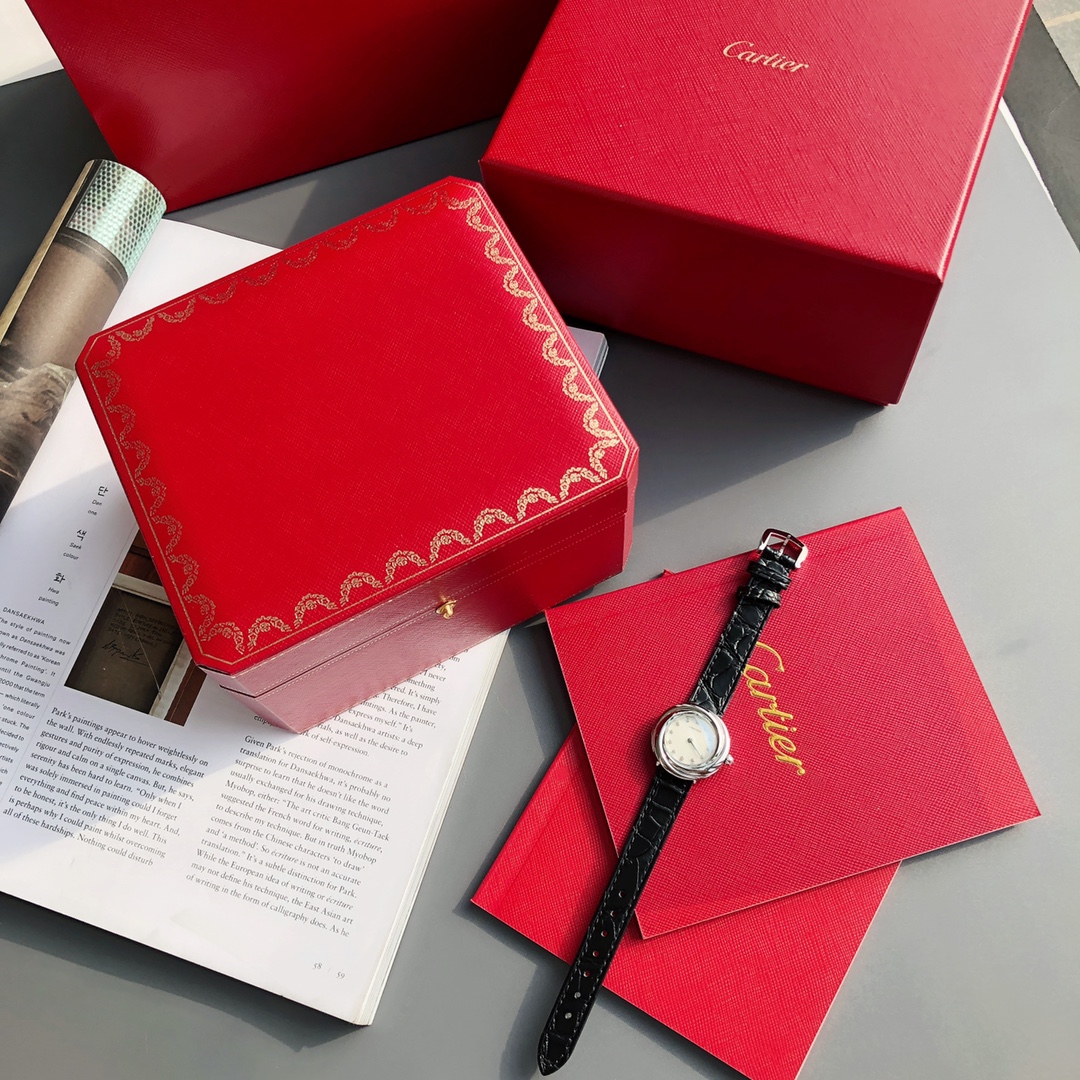 Часы Cartier