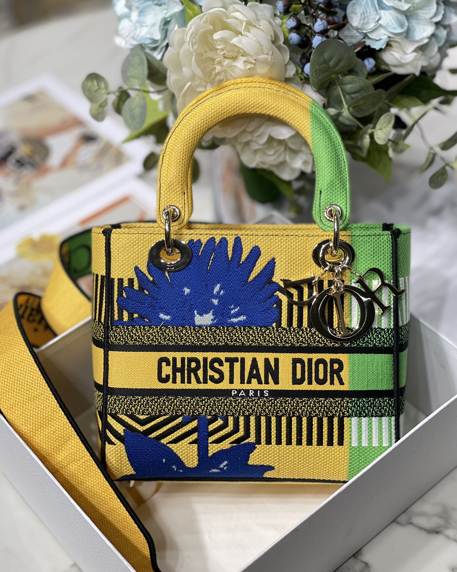 DIOR Lady D вышивка ткань желто-зеленый цветочный ручной сумка
